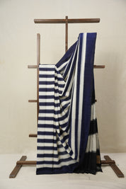 White-Blue Pochampalli Cotton Ikat Saree - SRWBPCIS664