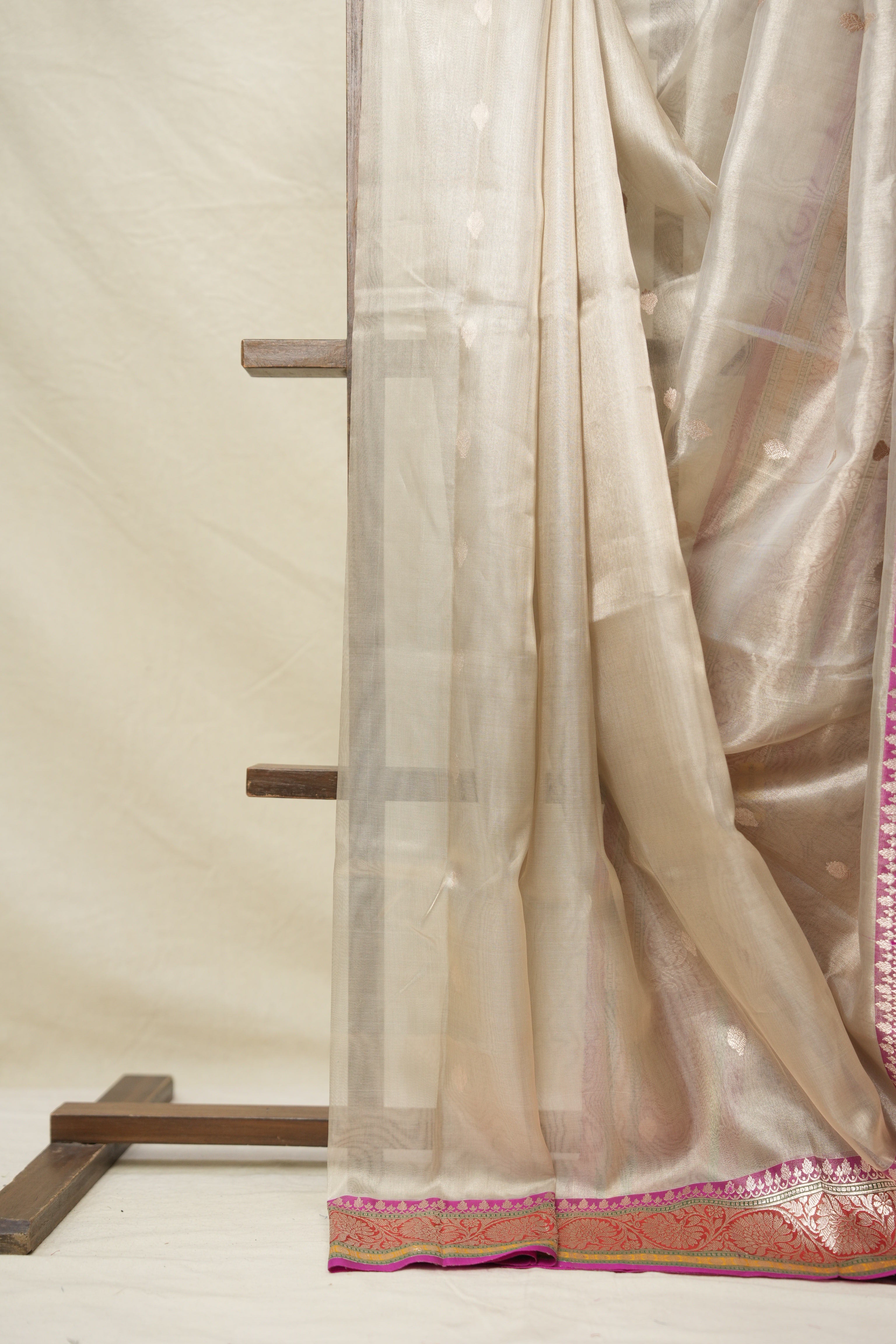 Rani Pink Silver Tissue Banarasi Silk Saree - SRRPSTBSS015