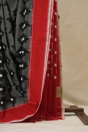 Black Pochampalli Cotton Ikat Saree - SRBPCIS711