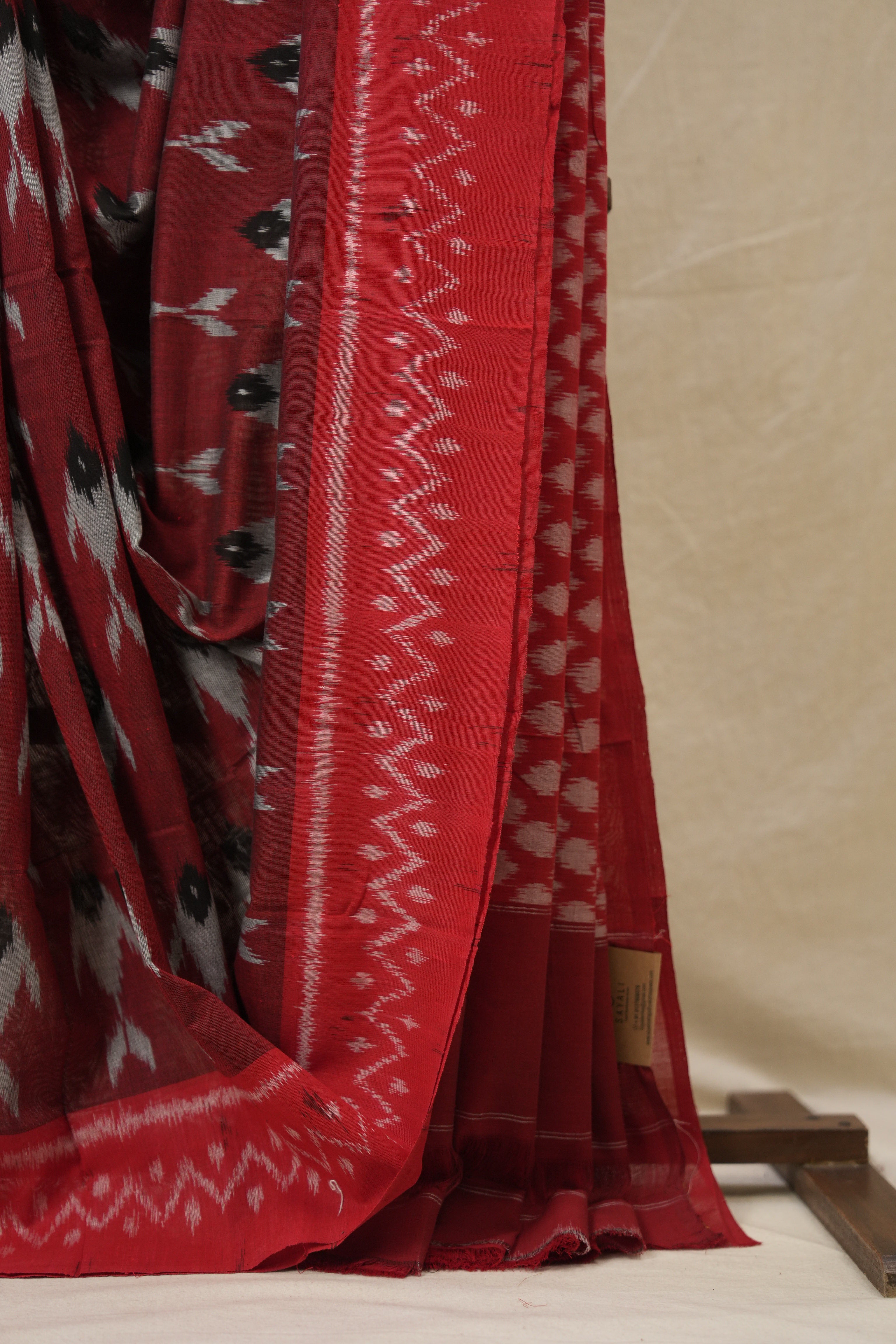 Maroon Pochampalli Cotton Ikat Saree - SRMPCIS671