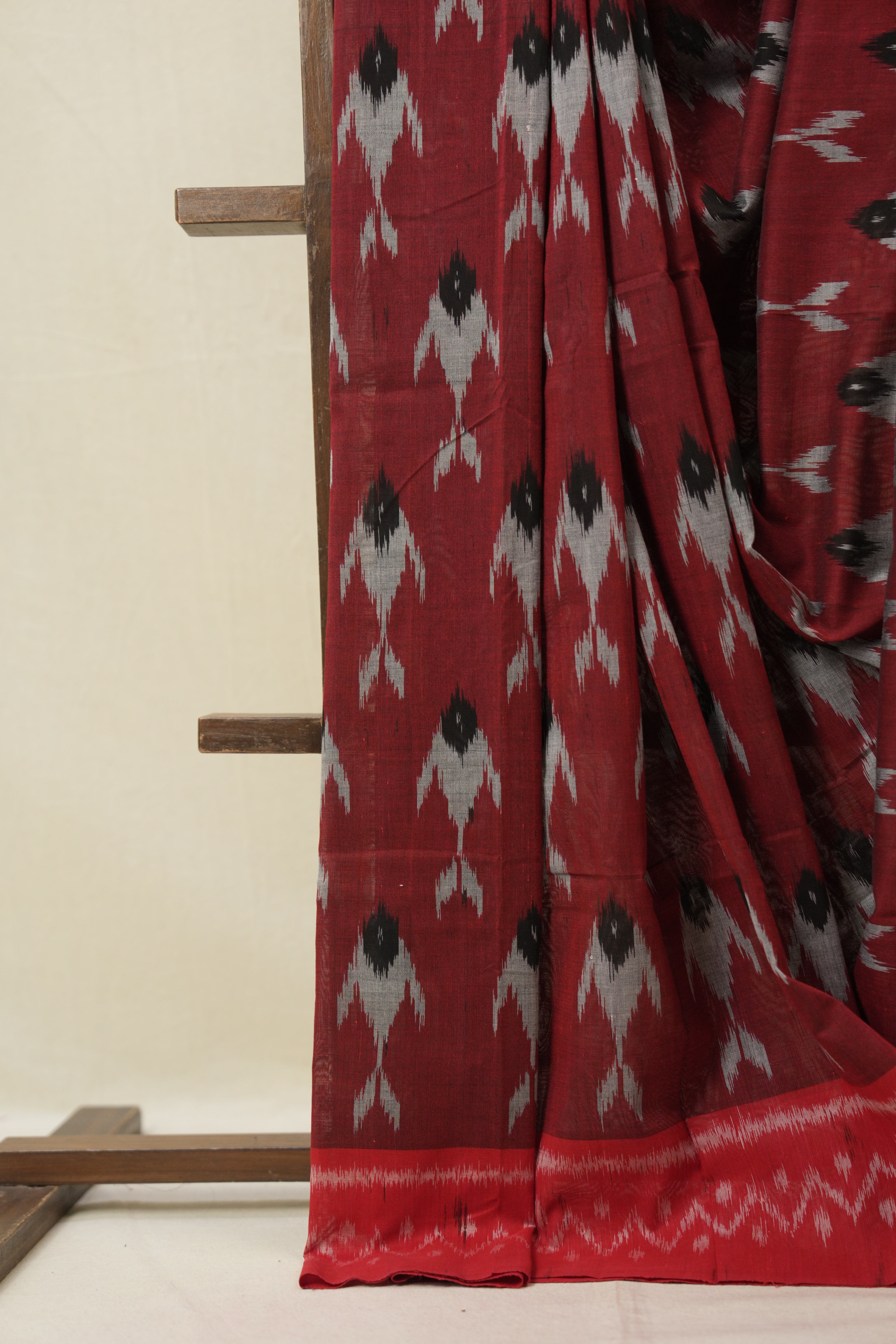 Maroon Pochampalli Cotton Ikat Saree - SRMPCIS671
