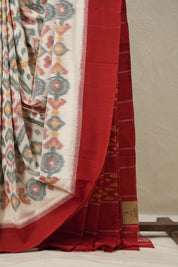 Off-White Pochampalli Cotton Ikat Saree - SROWPCIS653
