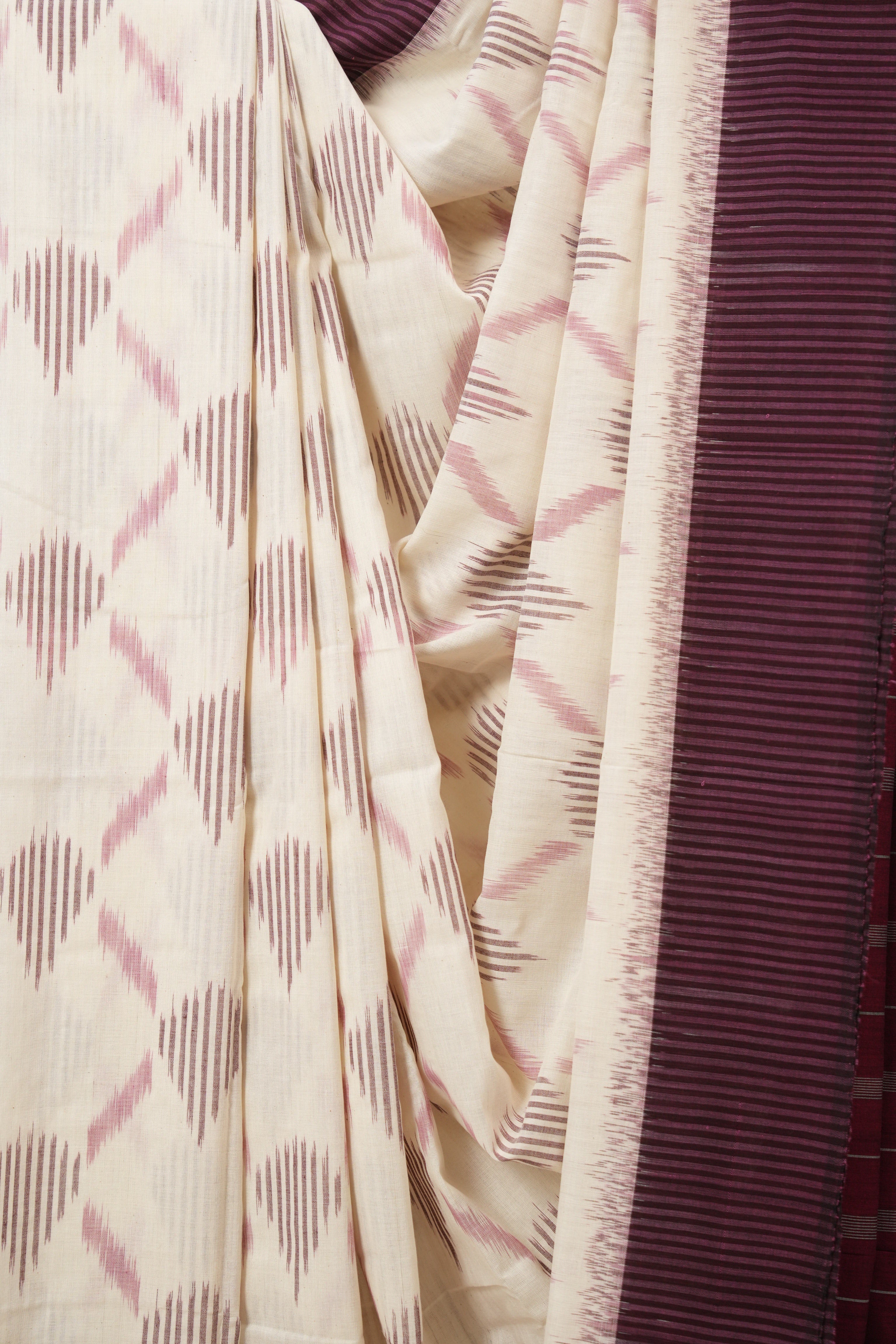 Off-White Pochampalli Cotton Ikat Saree - SROWPCIS672