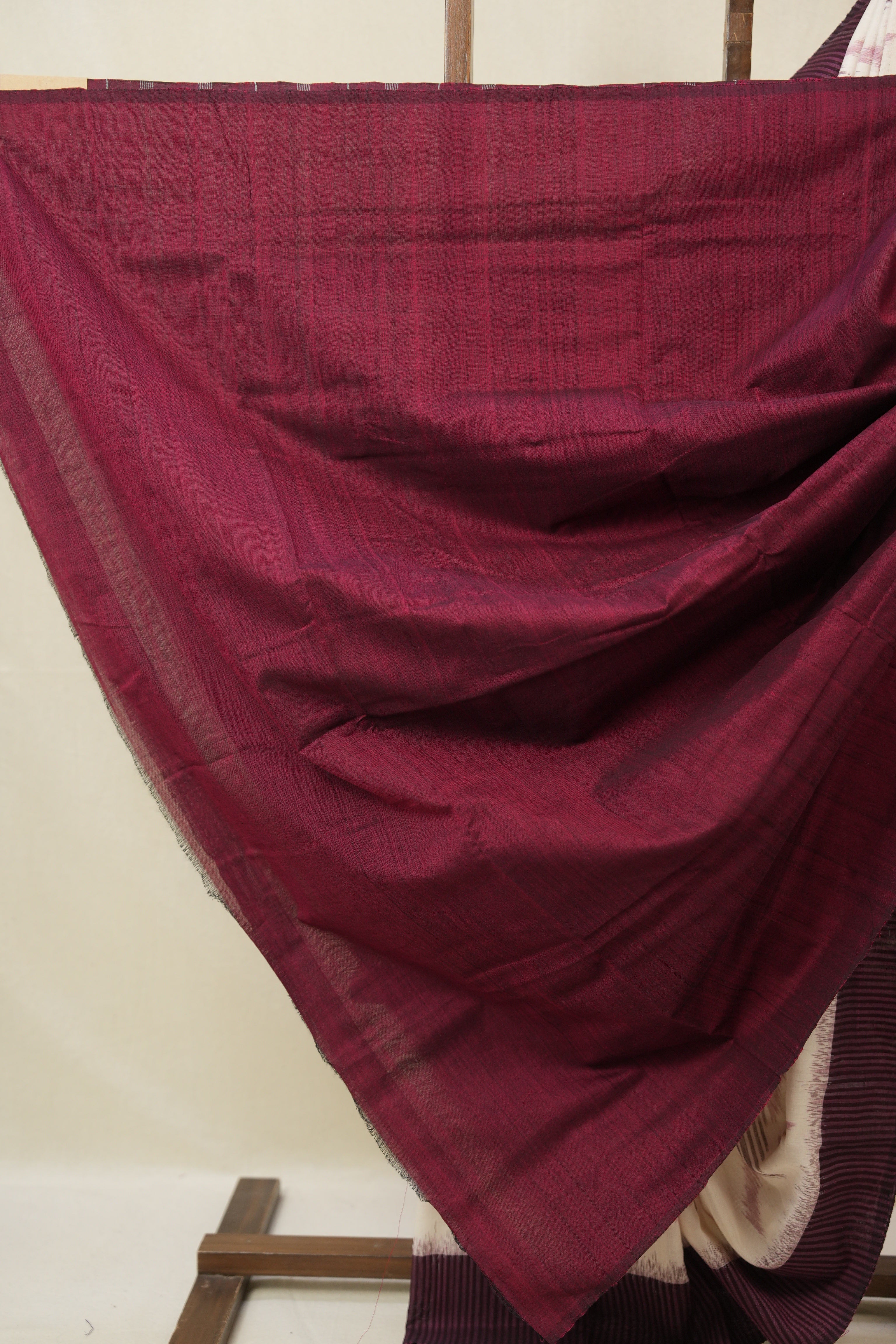 Off-White Pochampalli Cotton Ikat Saree - SROWPCIS672