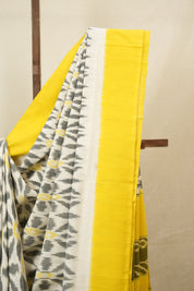White Pochampalli Cotton Ikat Saree - SRWPCIS674