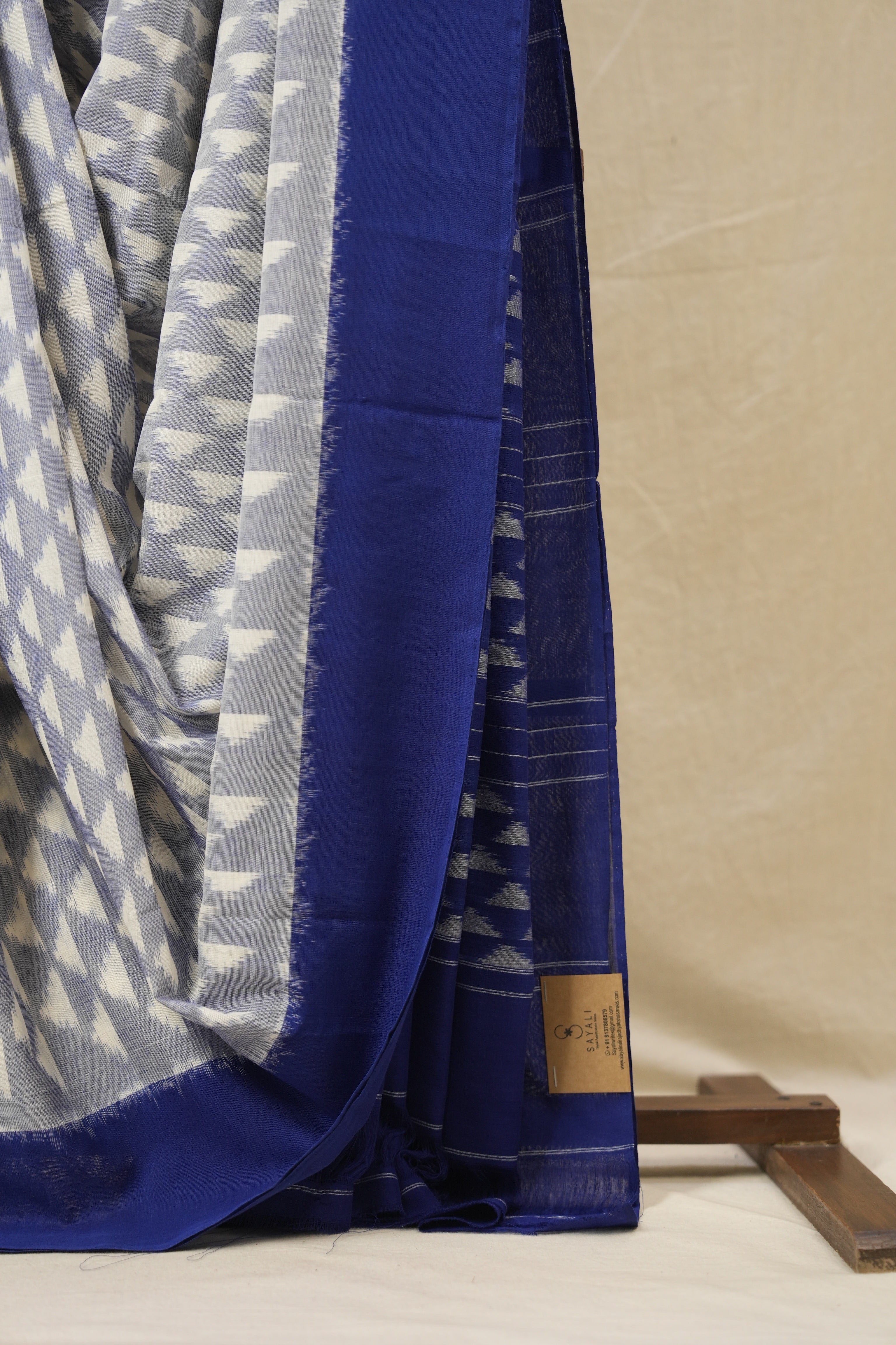 Light Blue Pochampalli Cotton Ikat Saree - SRLBPCIS668