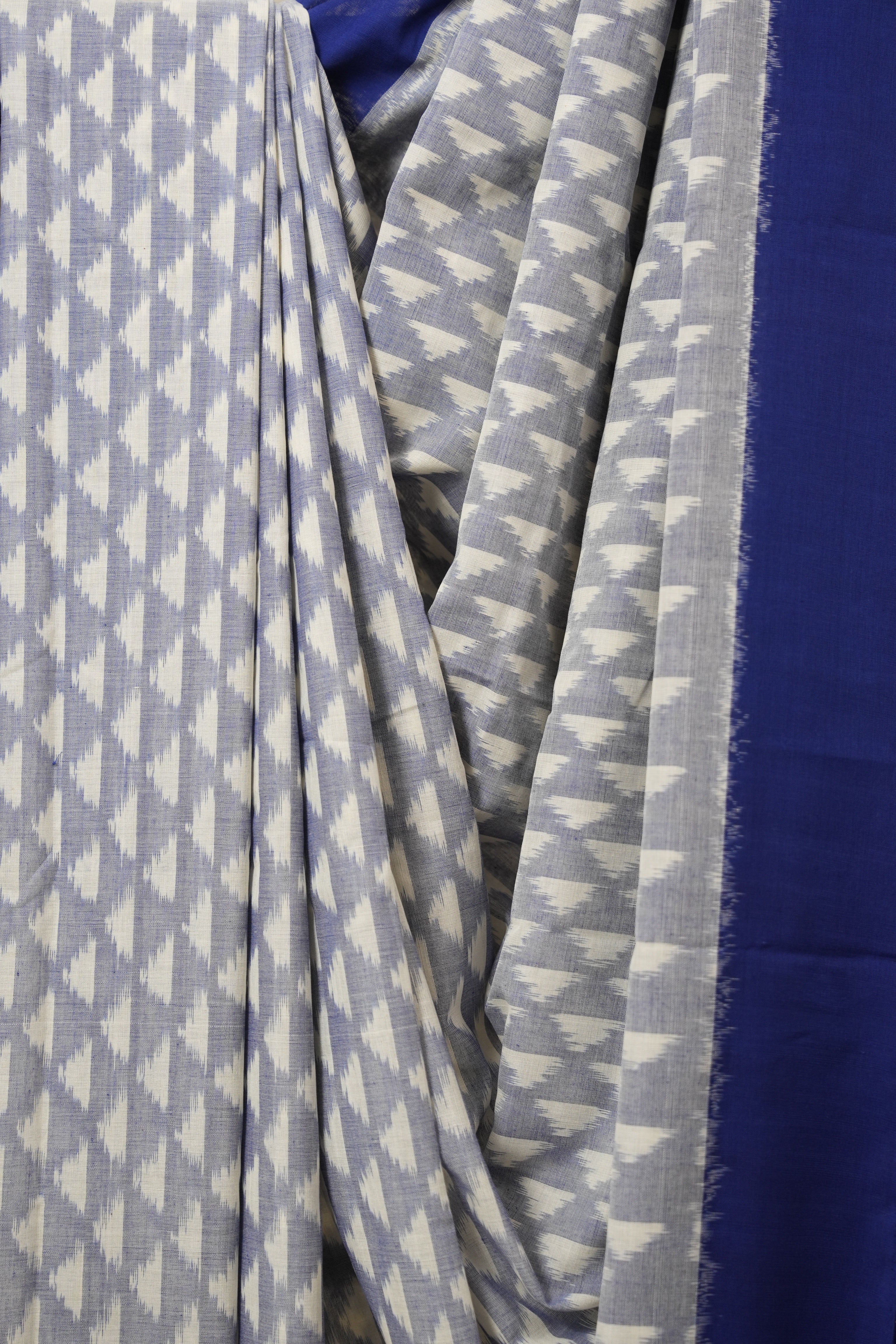 Light Blue Pochampalli Cotton Ikat Saree - SRLBPCIS668