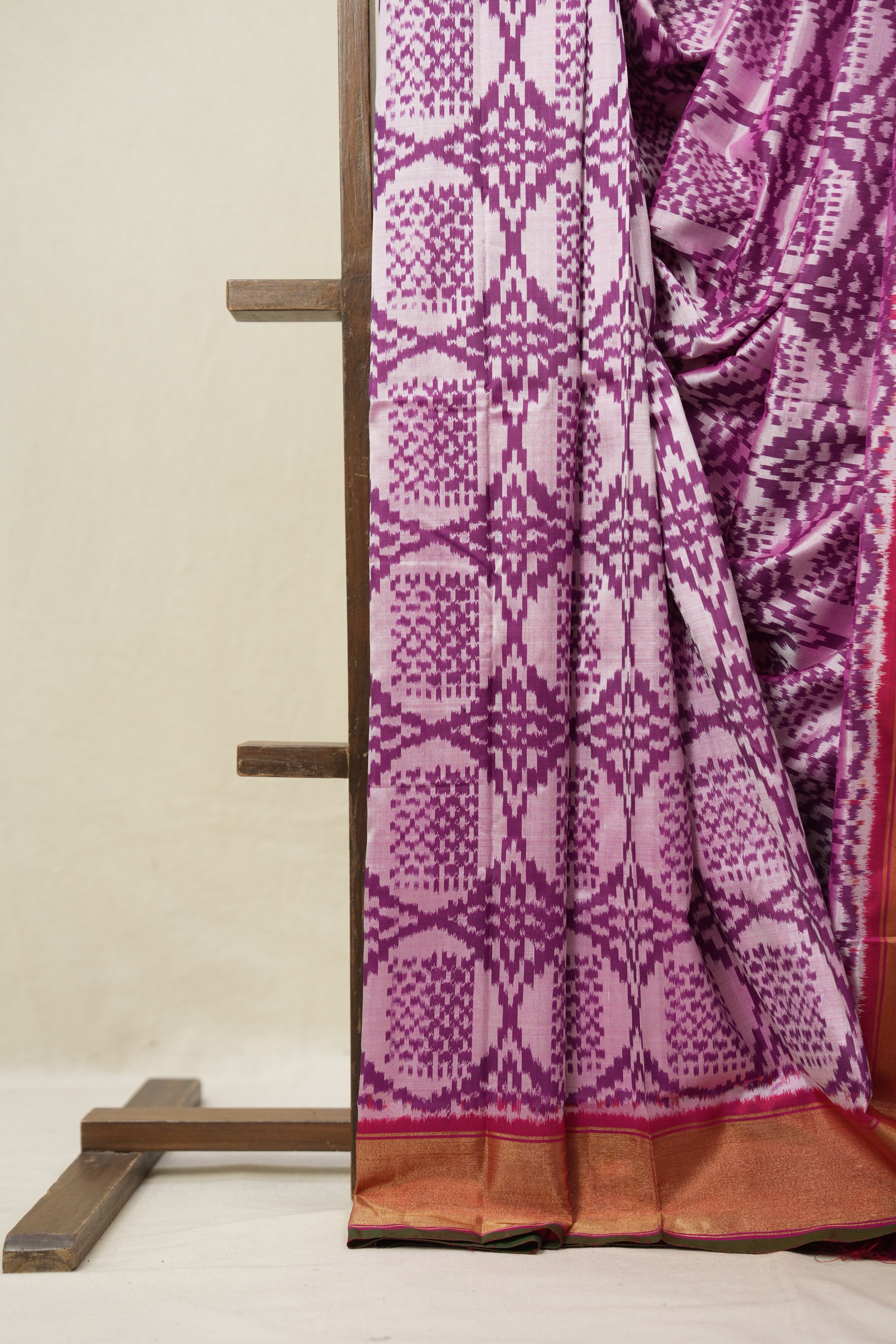 Lilac Purple Pochampalli Silk Ikat Saree - SRLPPSIS296