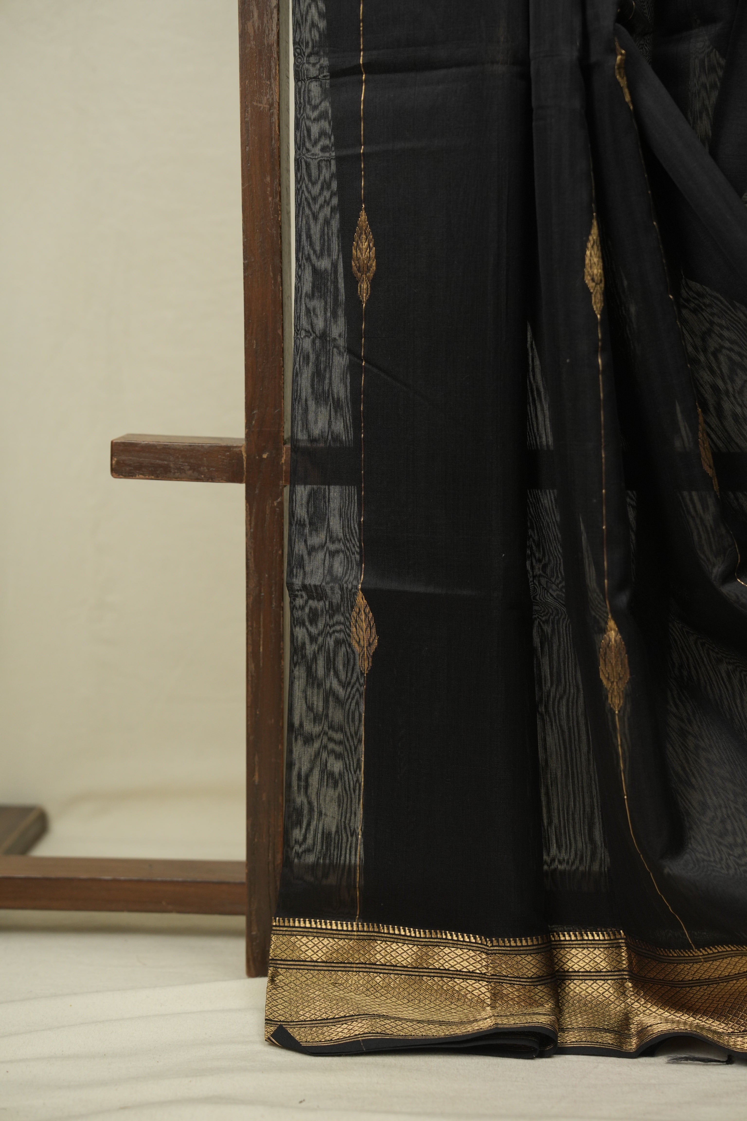 Black Maheshwari Saree - SRBMS1180