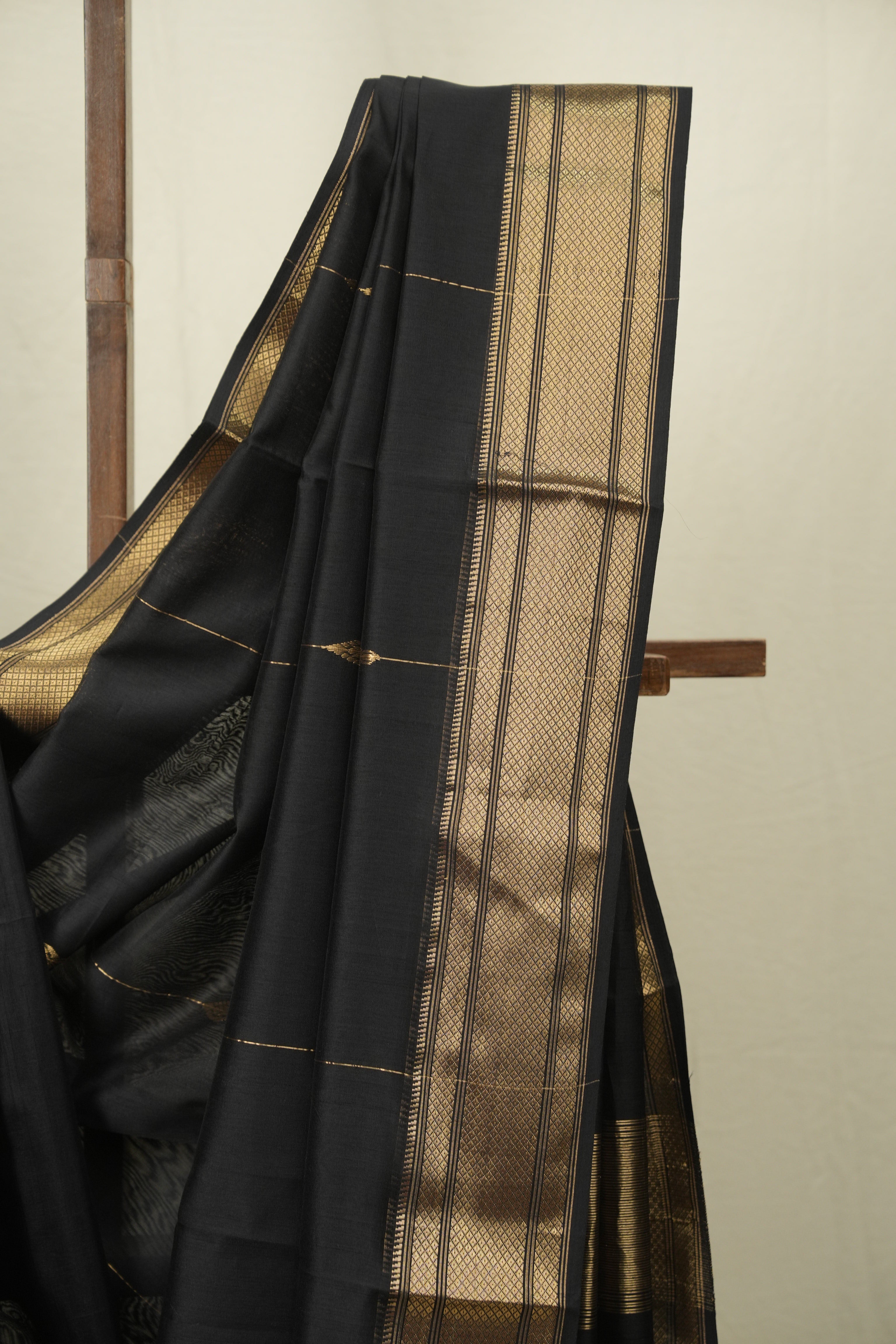 Black Maheshwari Saree - SRBMS1180