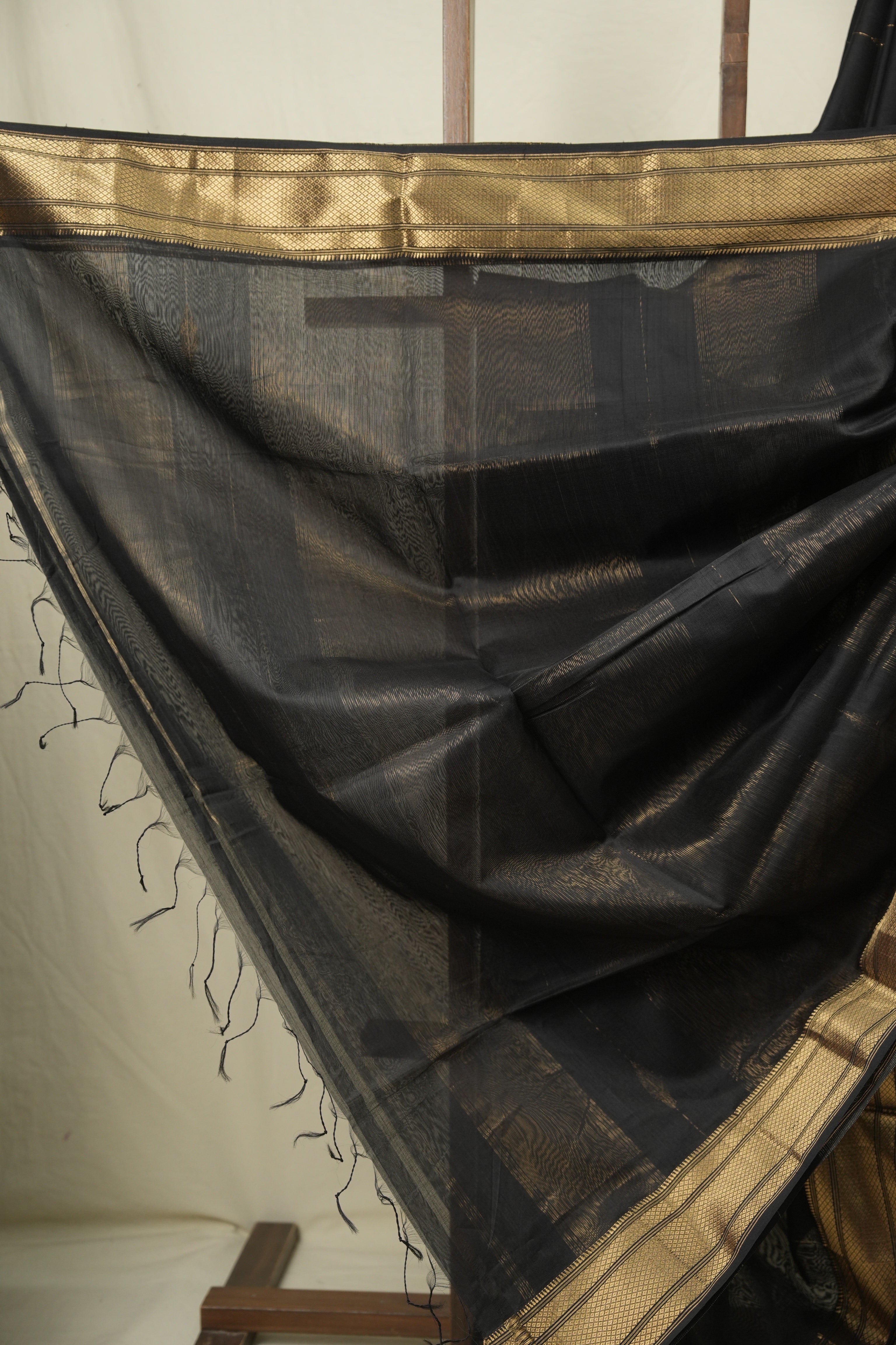 Black Maheshwari Saree - SRBMS1180