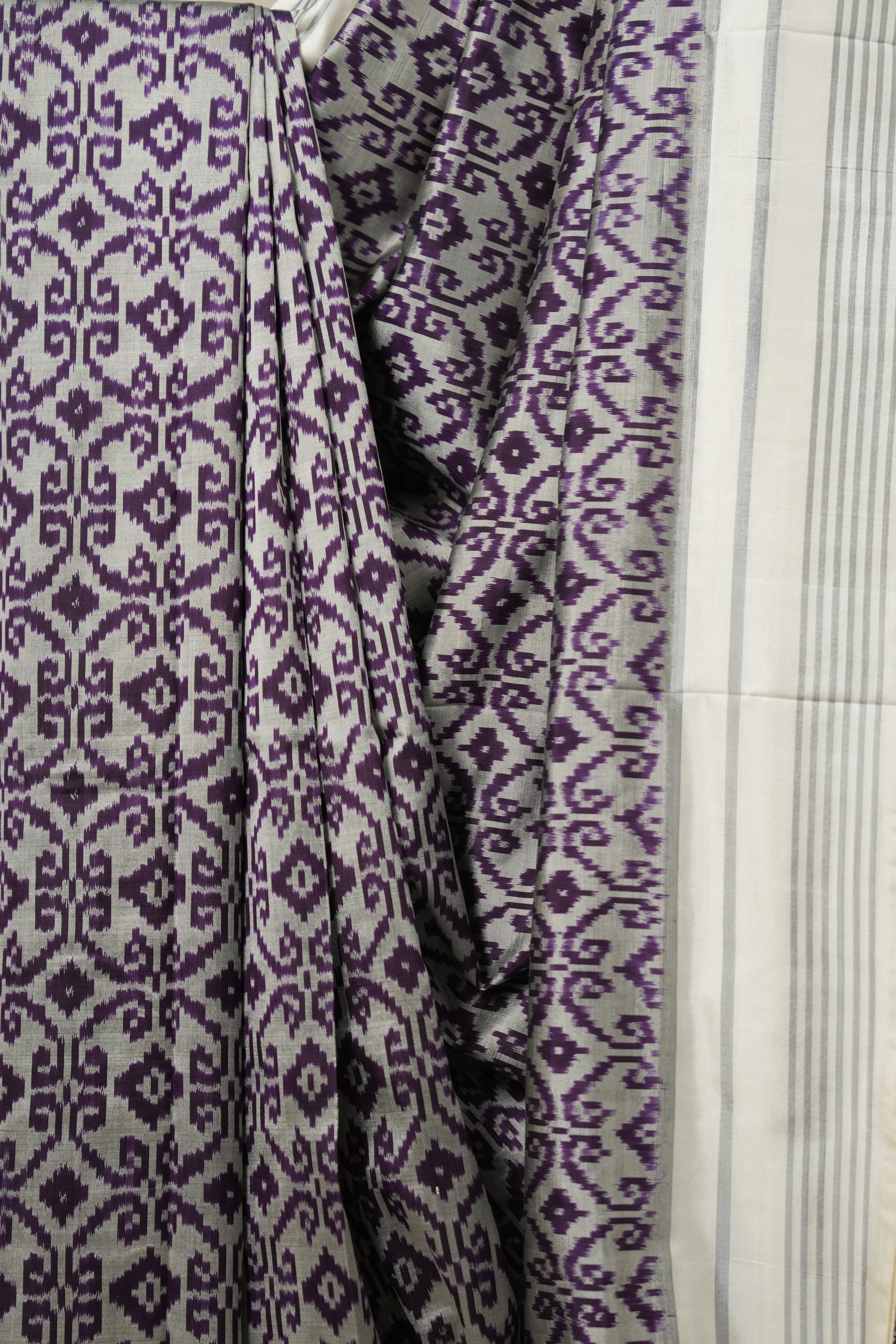 Grey Purple Pochampalli Silk Ikat Saree - SRGPPSIS297