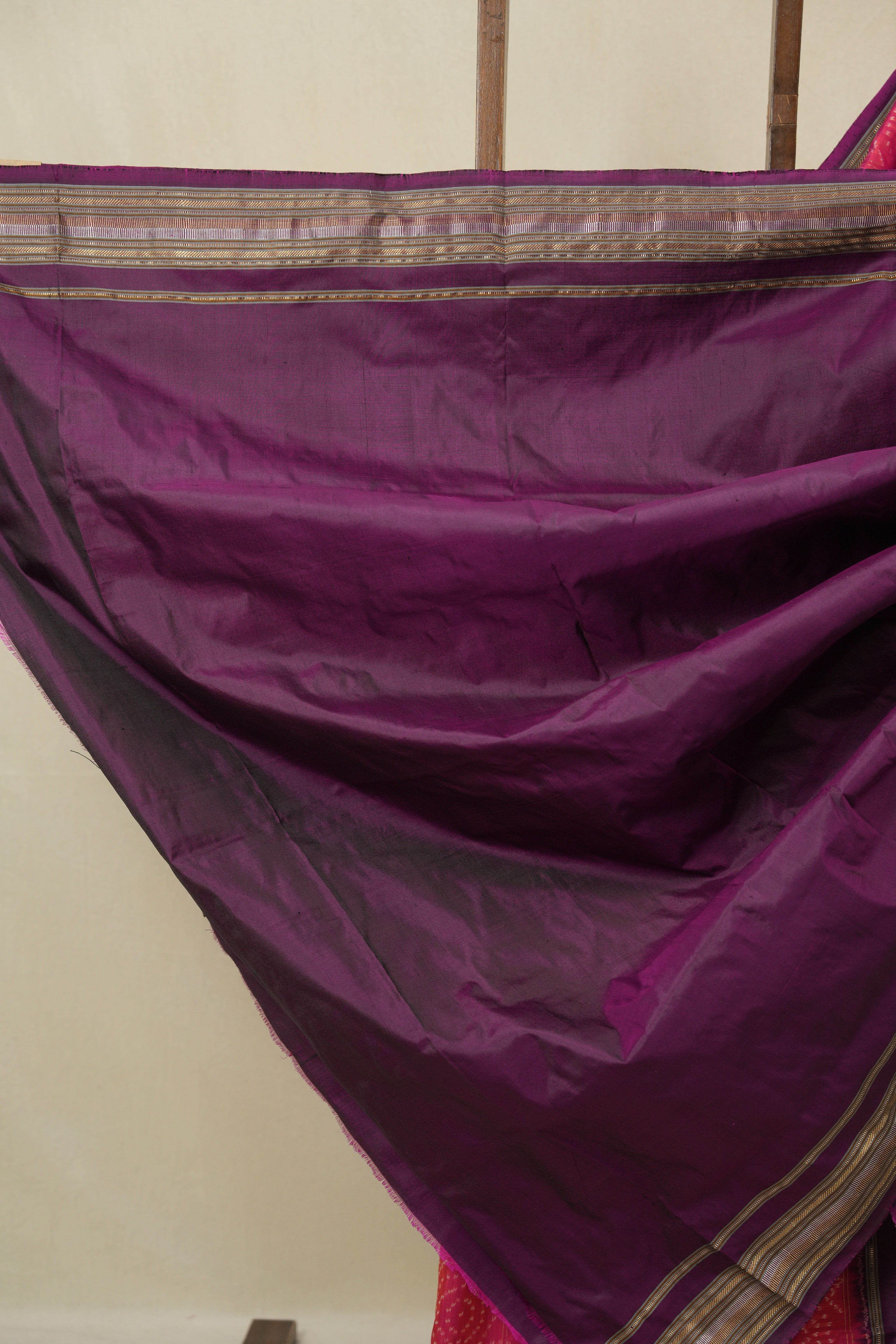 Two Tone Pink Pochampalli Silk Ikat Saree - SRTTPPSIS313
