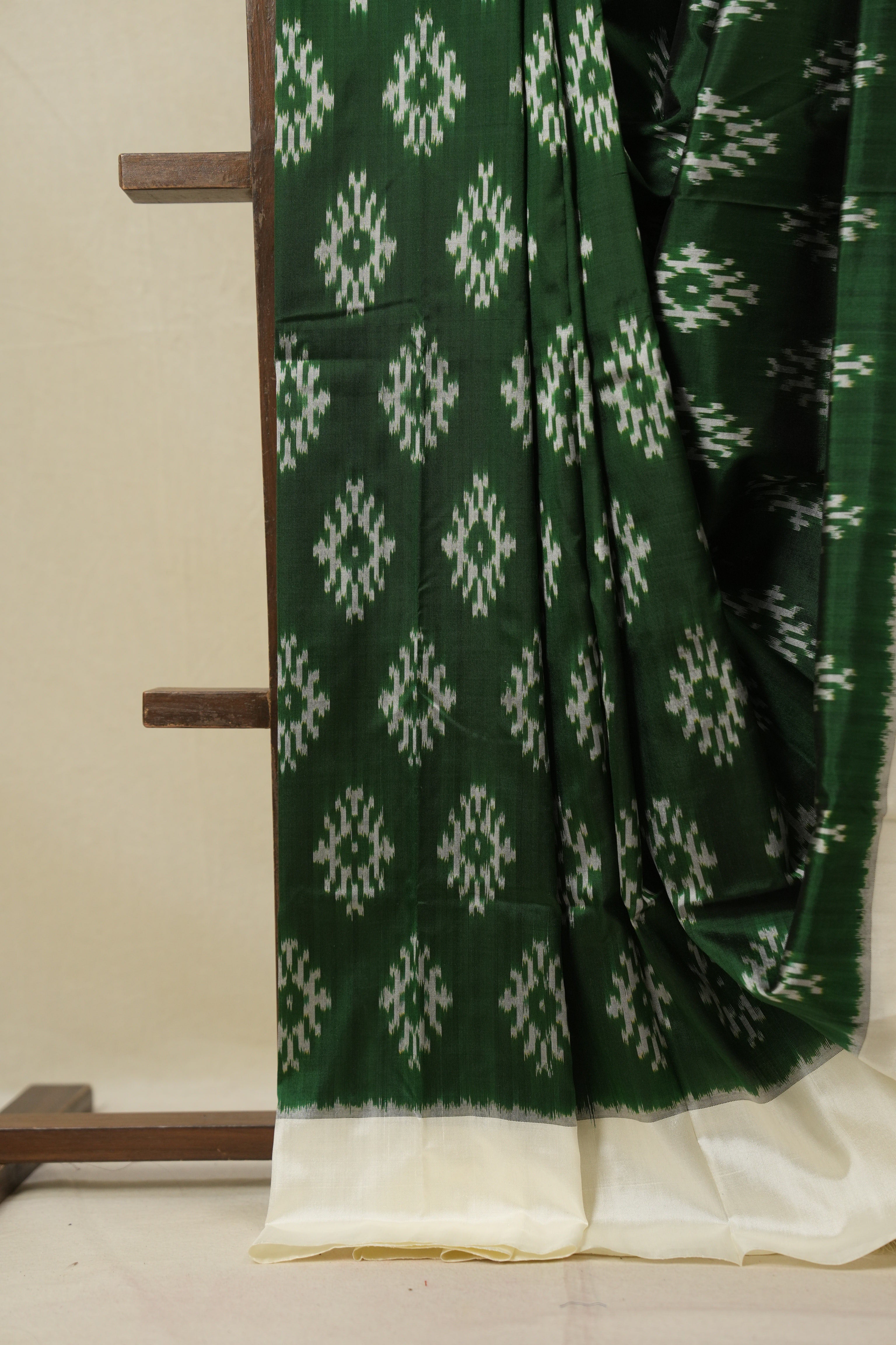 Green Pochampalli Silk Ikat Saree - SRGPSIS309