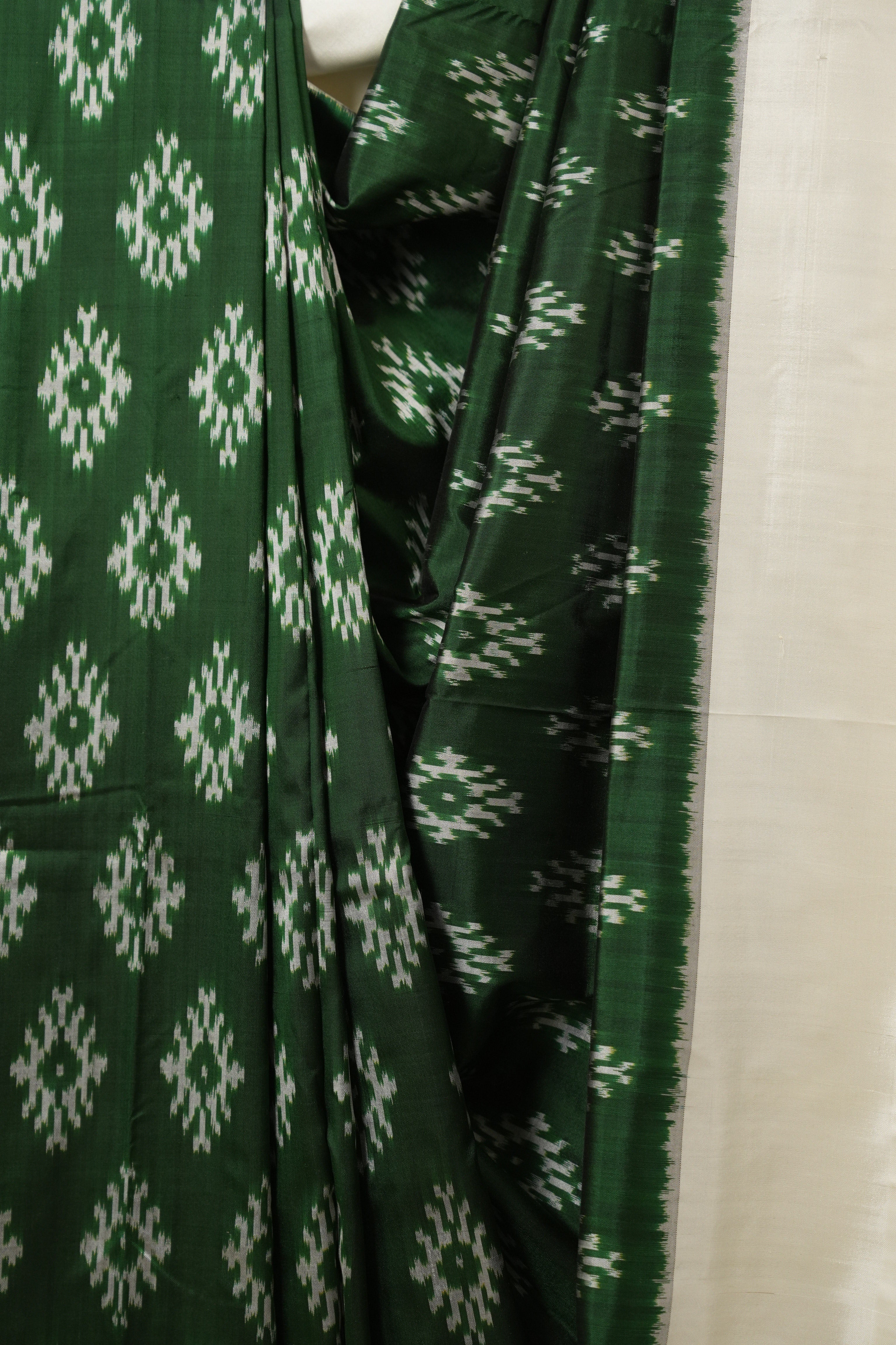 Green Pochampalli Silk Ikat Saree - SRGPSIS309