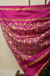 Cream Pochampalli Silk Ikat Saree - SRCPSIS304