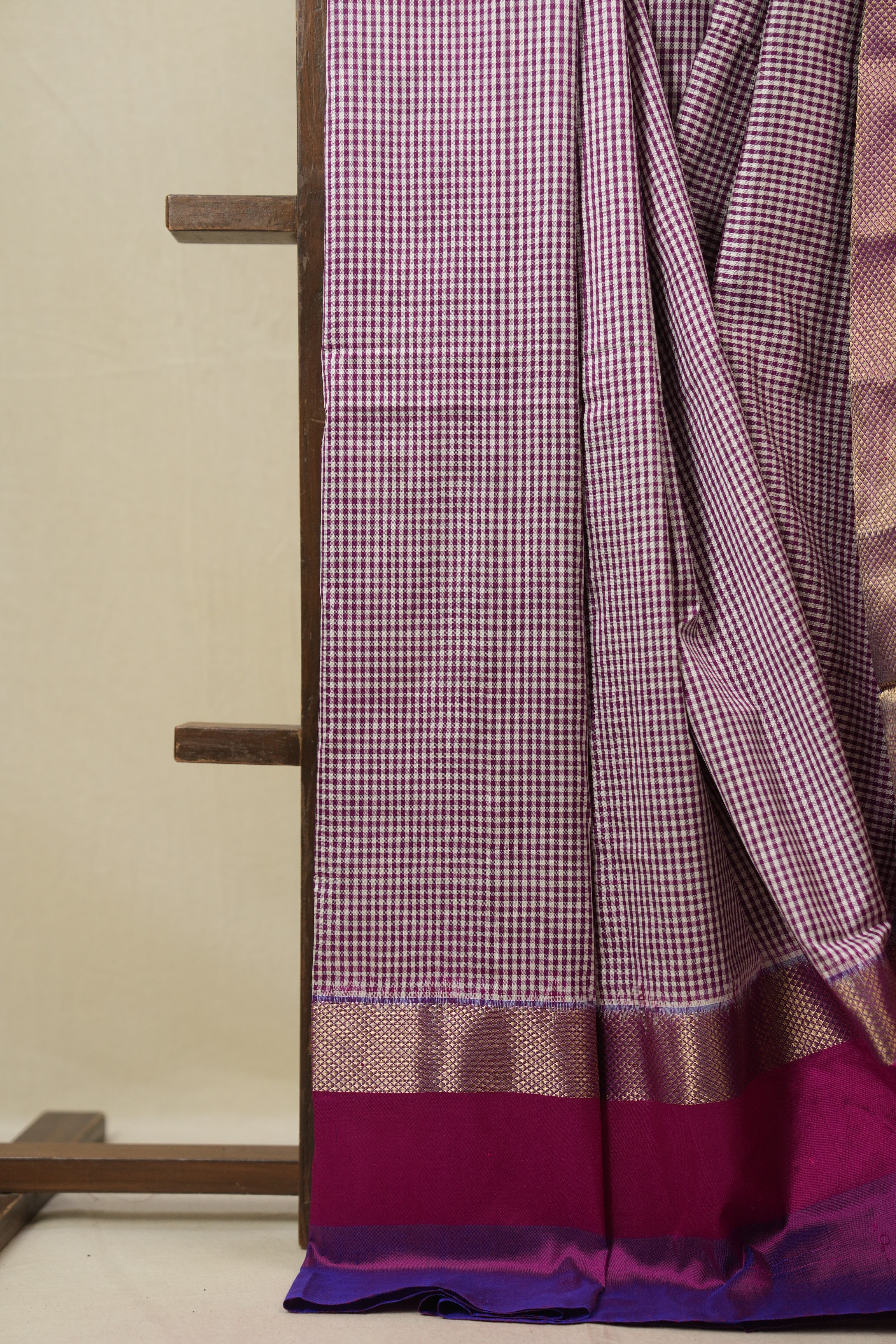 White Purple Pochampalli Silk Ikat Saree - SRWPPSIS300