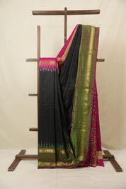 Black Pochampalli Silk Ikat Saree - SRBPSIS303