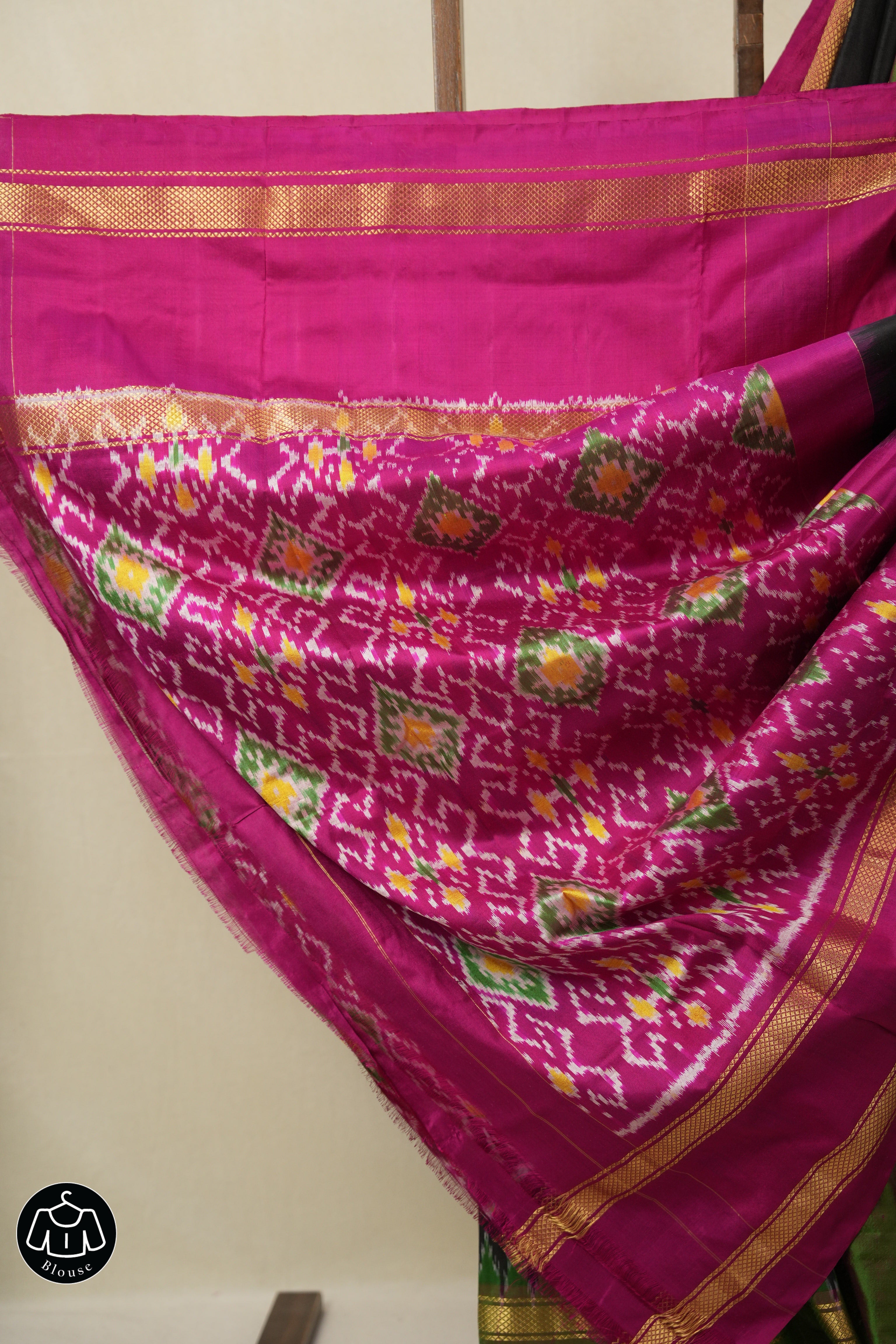 Black Pochampalli Silk Ikat Saree - SRBPSIS303