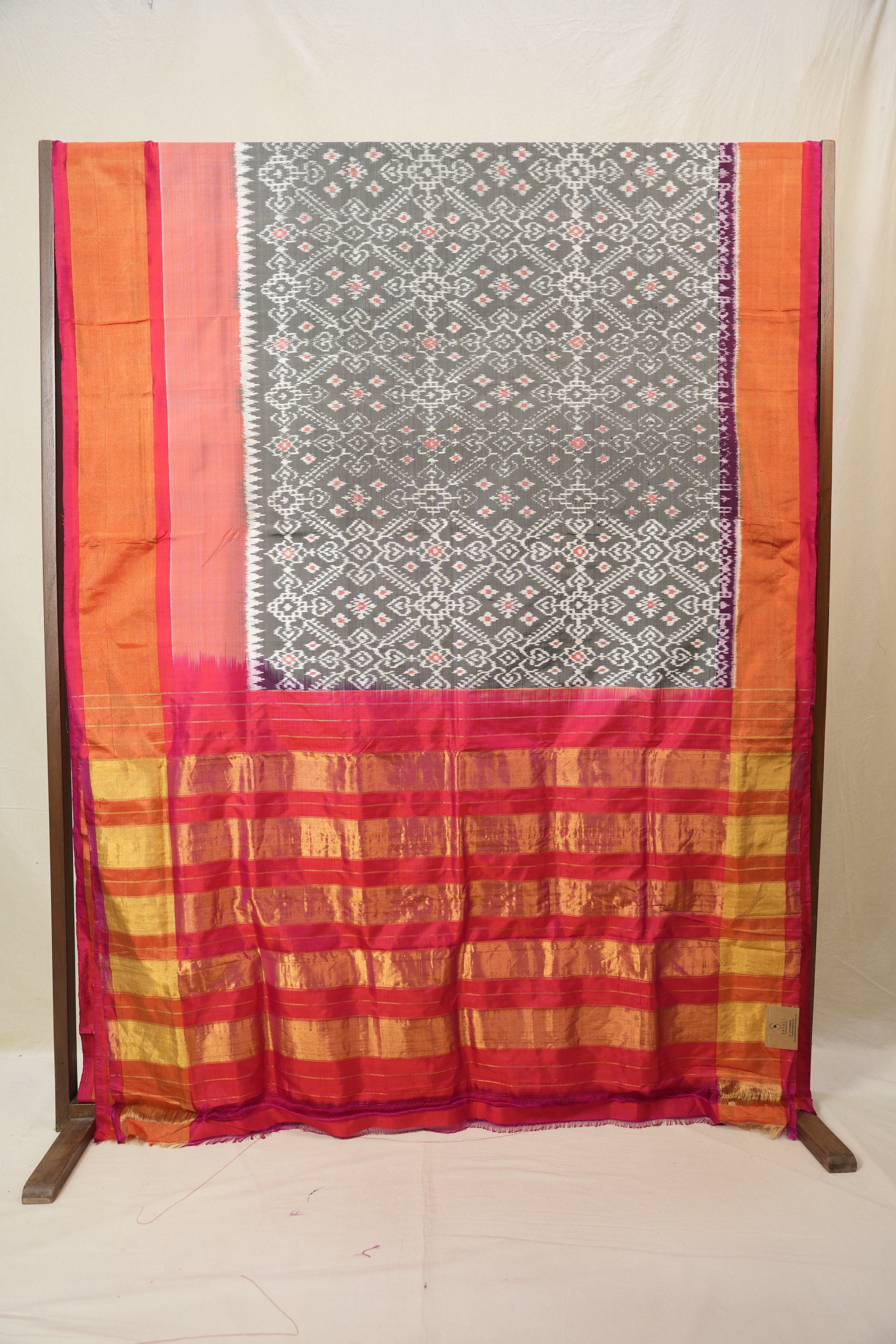 Grey Pochampalli Silk Ikat Saree - SRGPSIS312