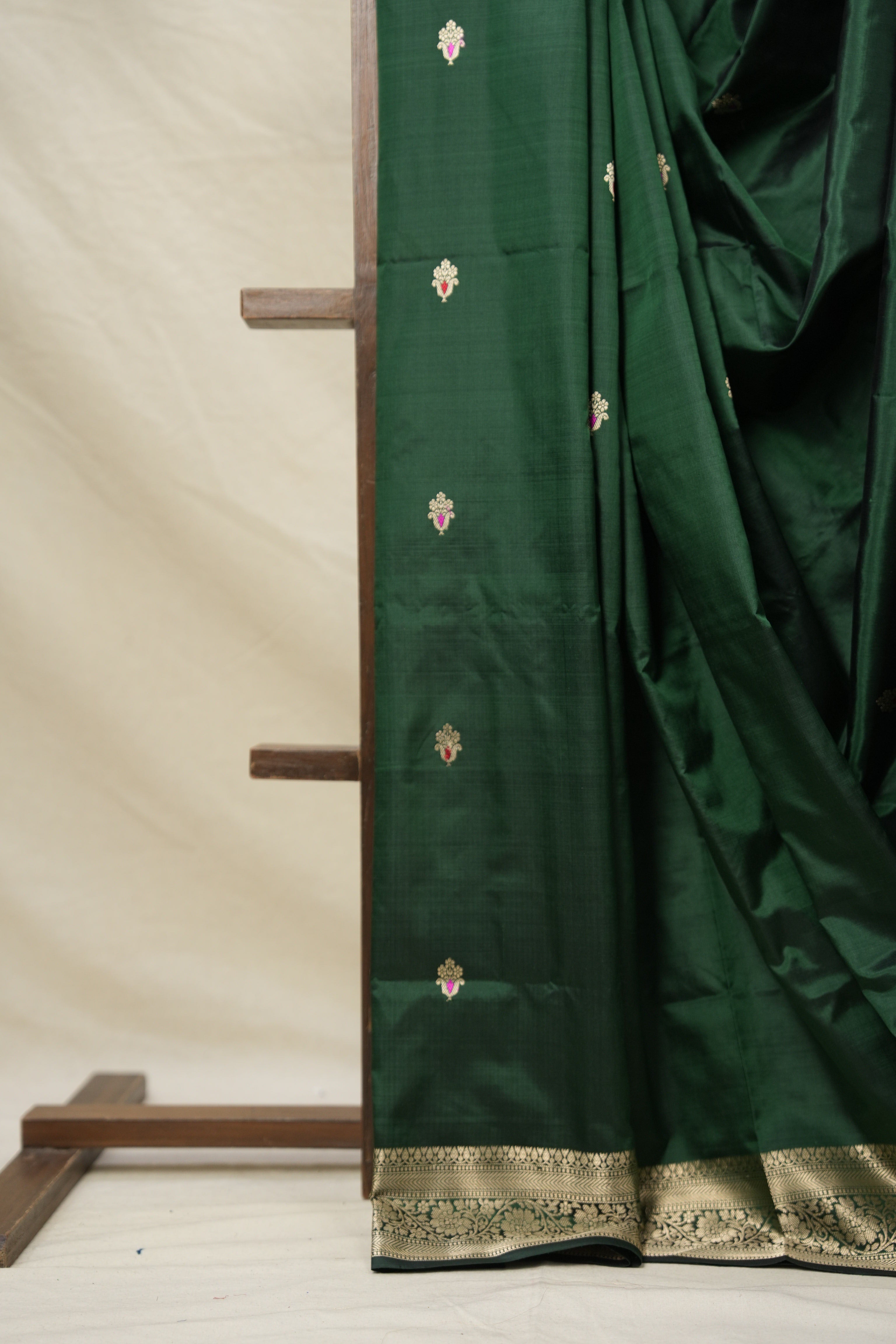 Bottle Green Banarasi Silk Saree - SRBGBSS853