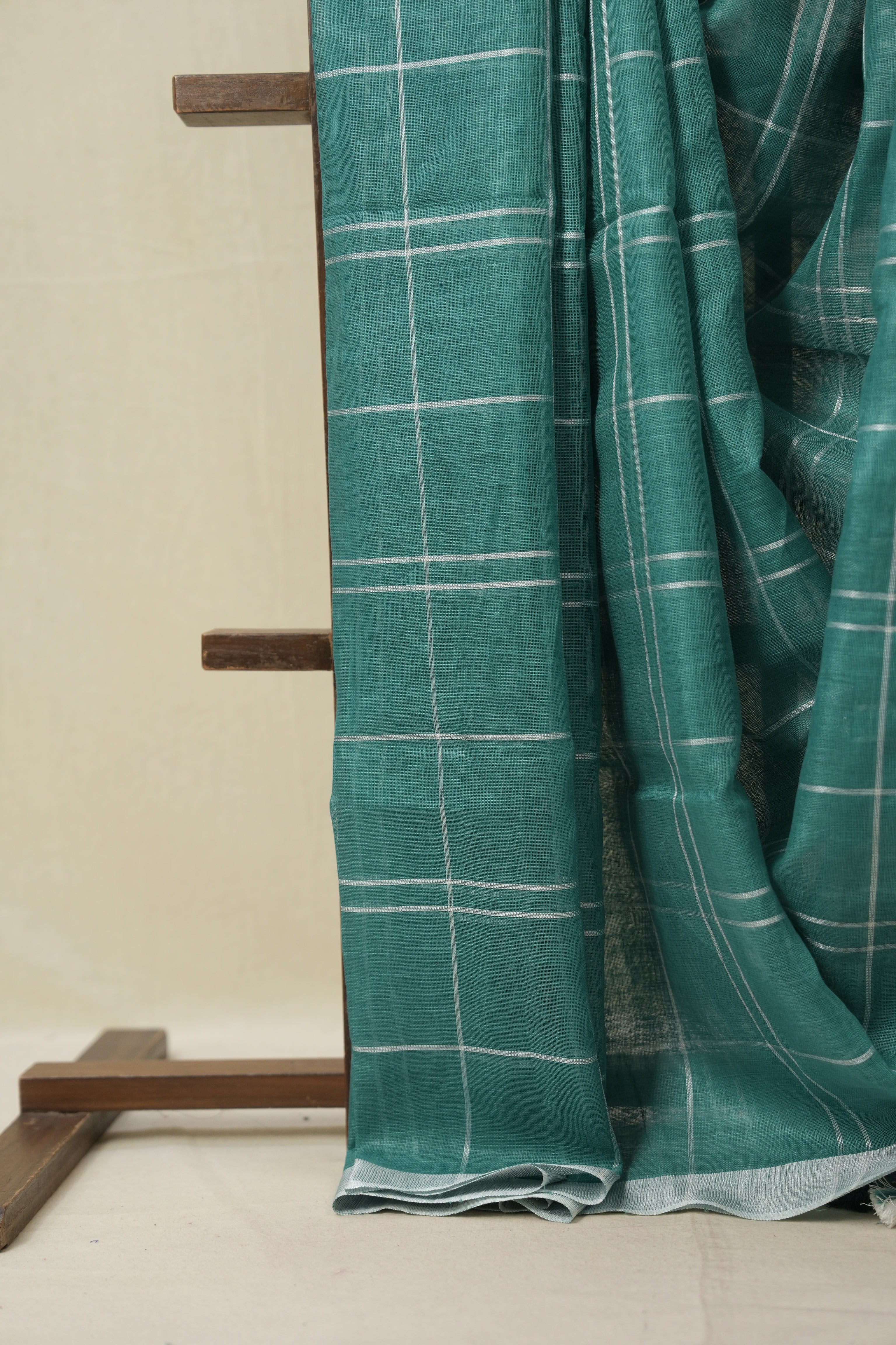 Turquoise Green Linen Saree With Tassels - SRTGLS486