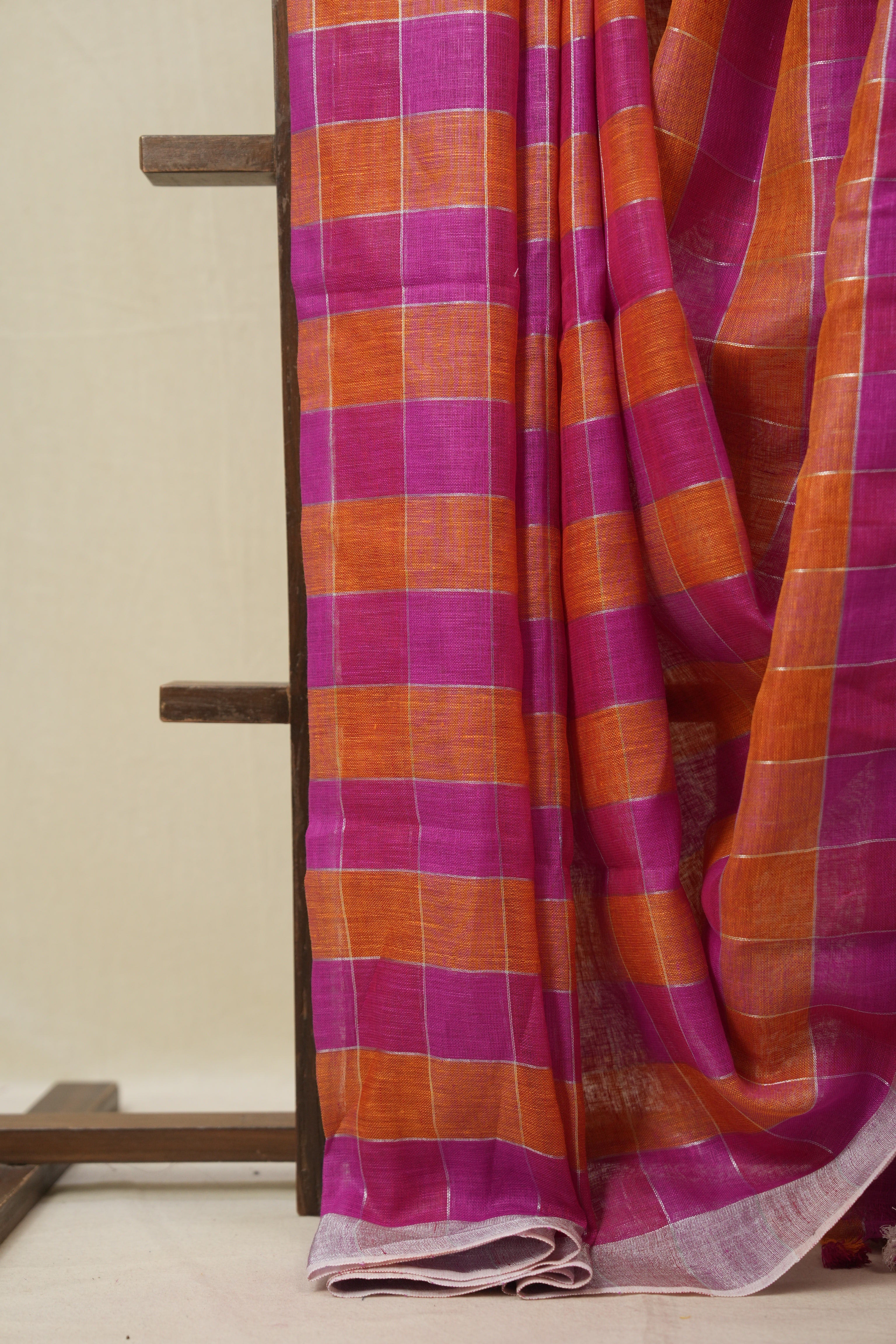 Multicolor Linen Saree With Tassels - SRMLS489