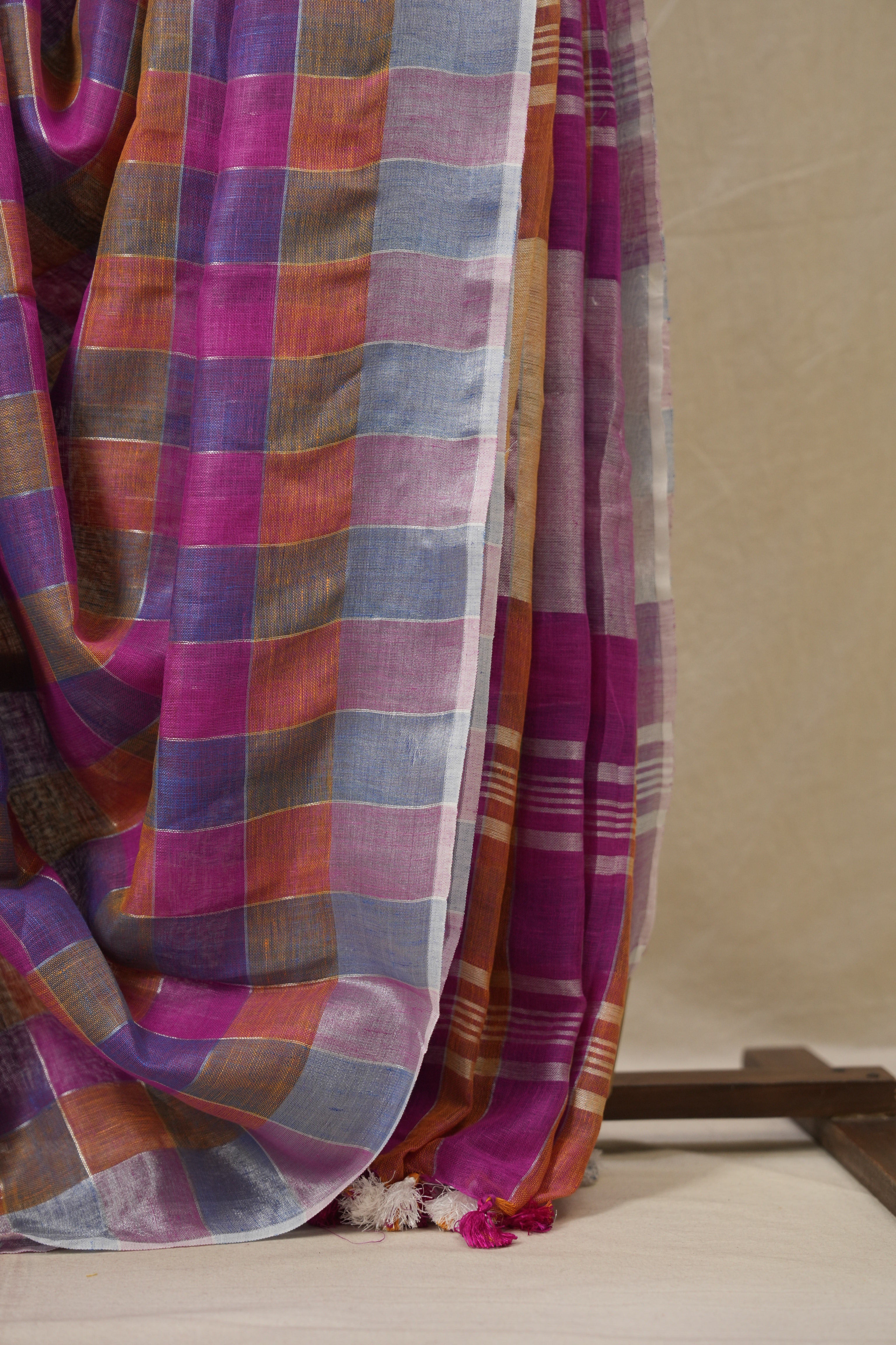 Multicolor Linen Saree With Tassels - SRMLS483