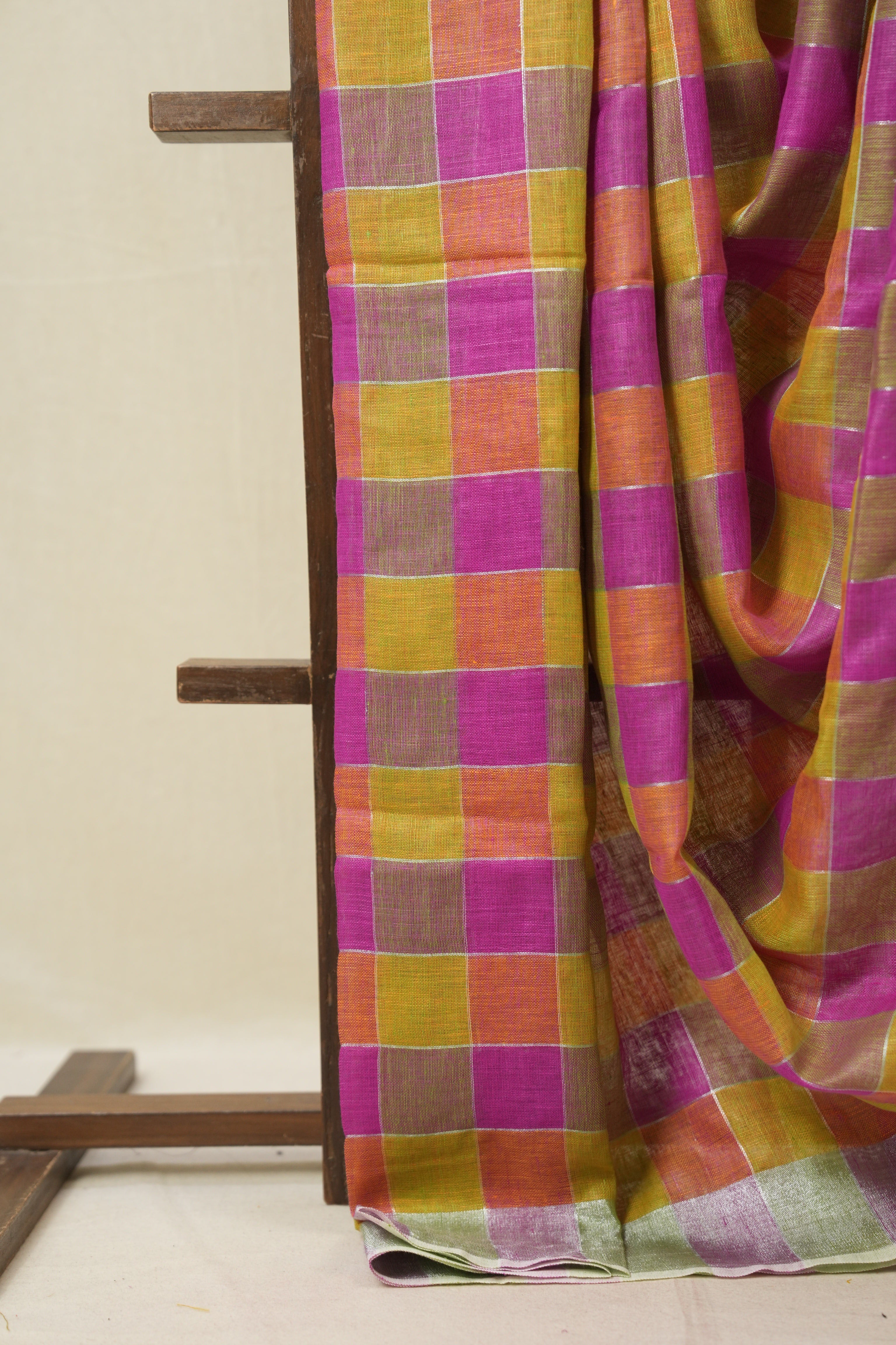 Multicolor Linen Saree With Tassels - SRMLS493
