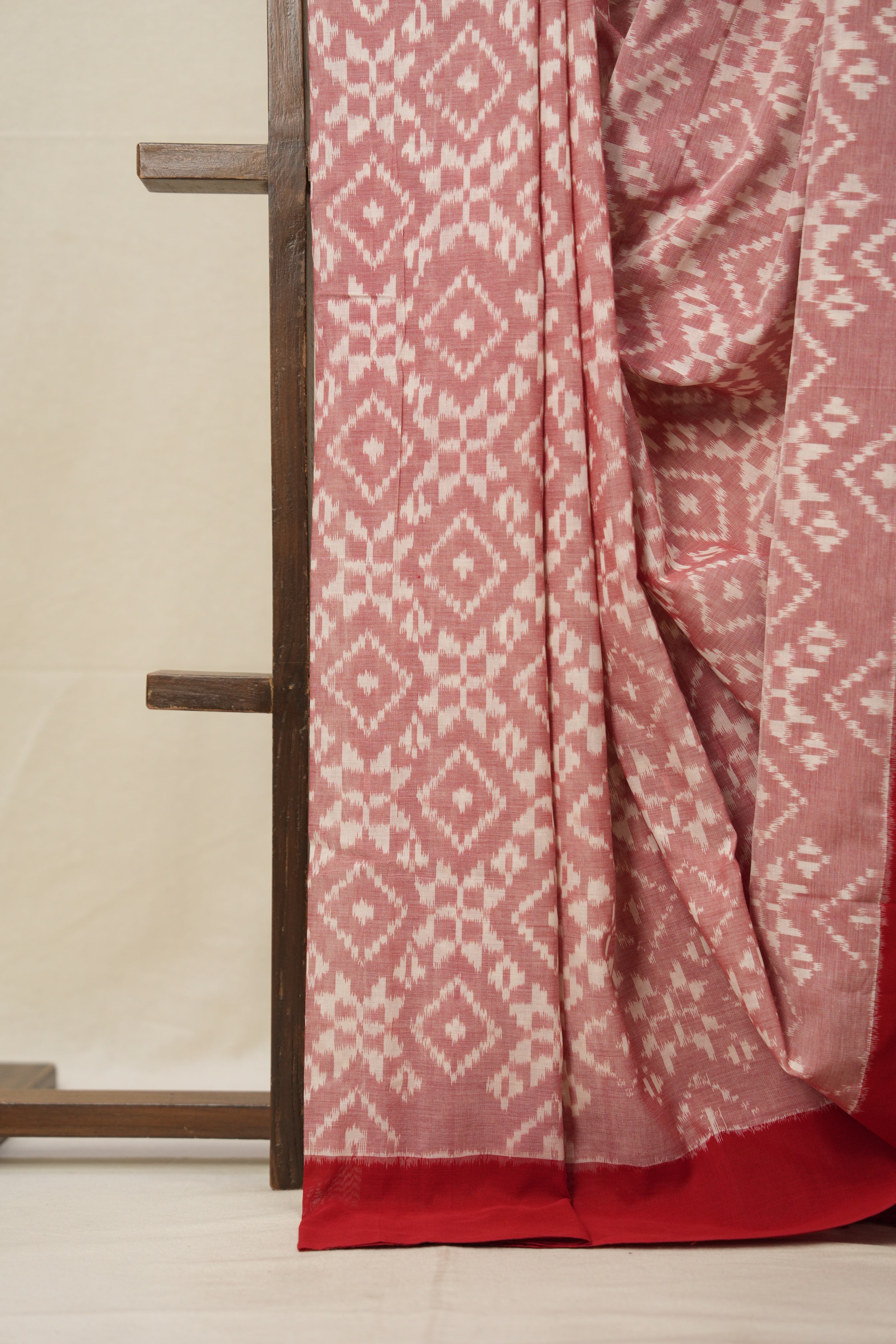 Pink White Pochampalli Cotton Ikat Saree - SRPWPCIS575