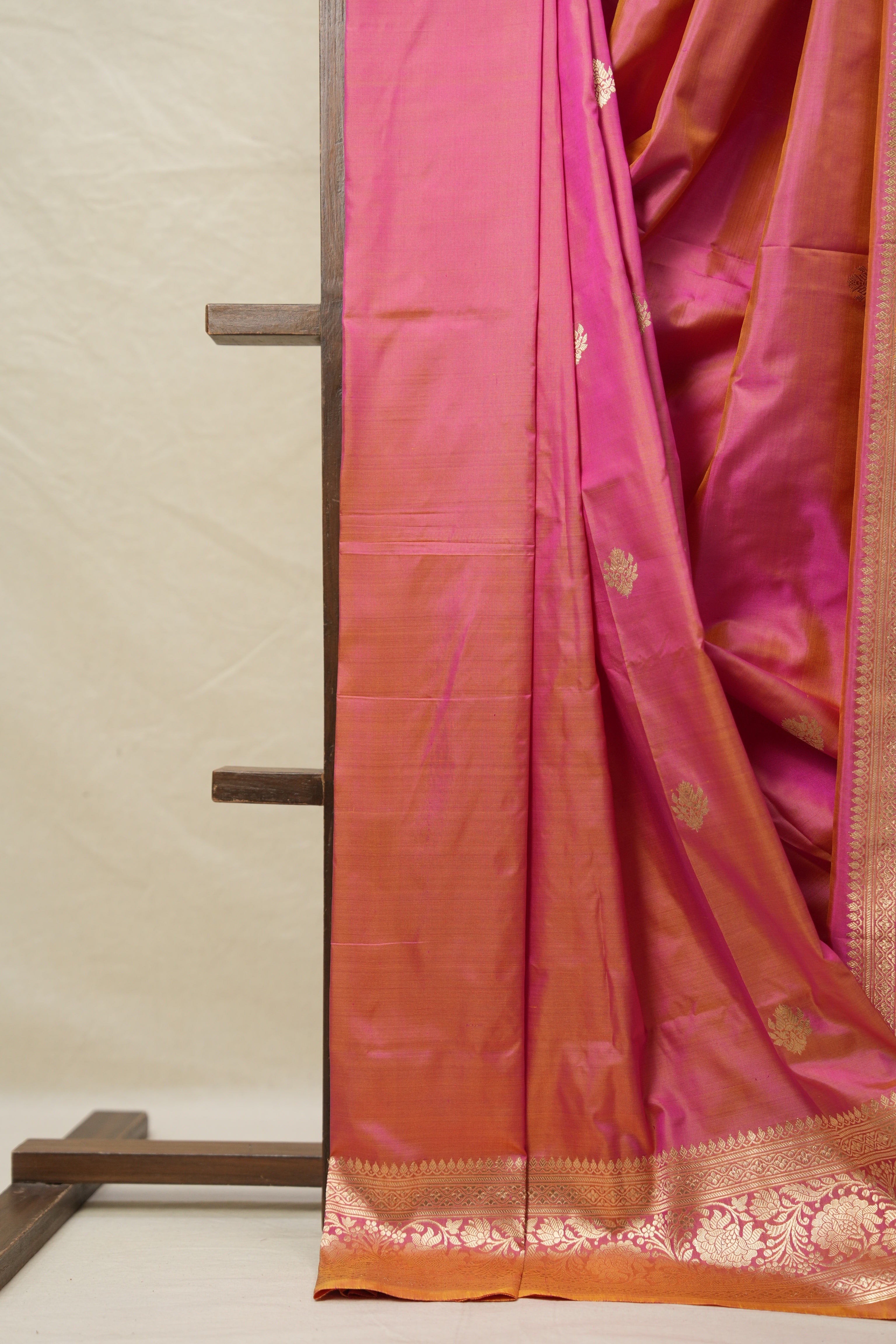 Peach-Pink Banarasi Silk Saree - SRPPBSS875