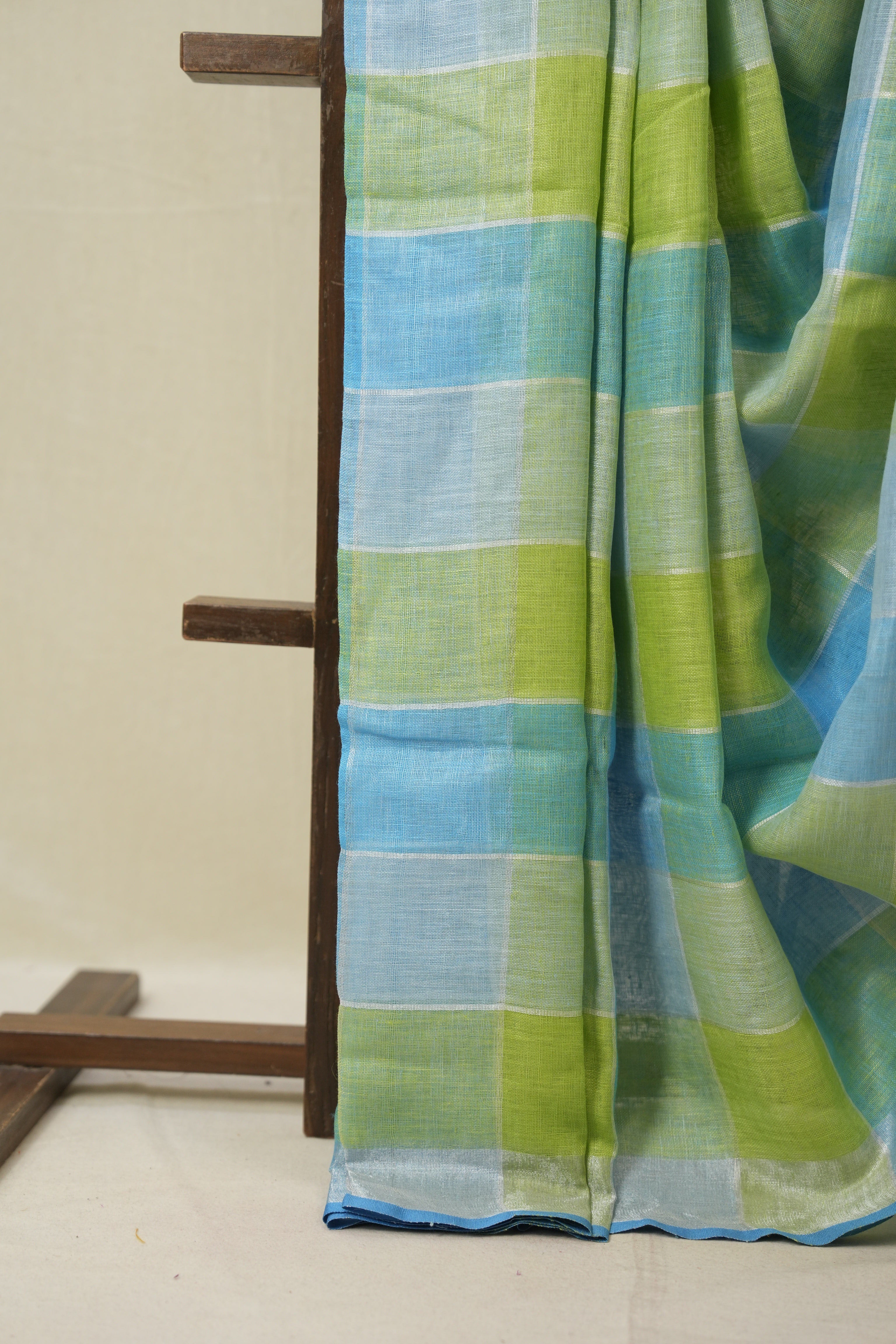 Multicolor Linen Saree With Tassels - SRMLS491