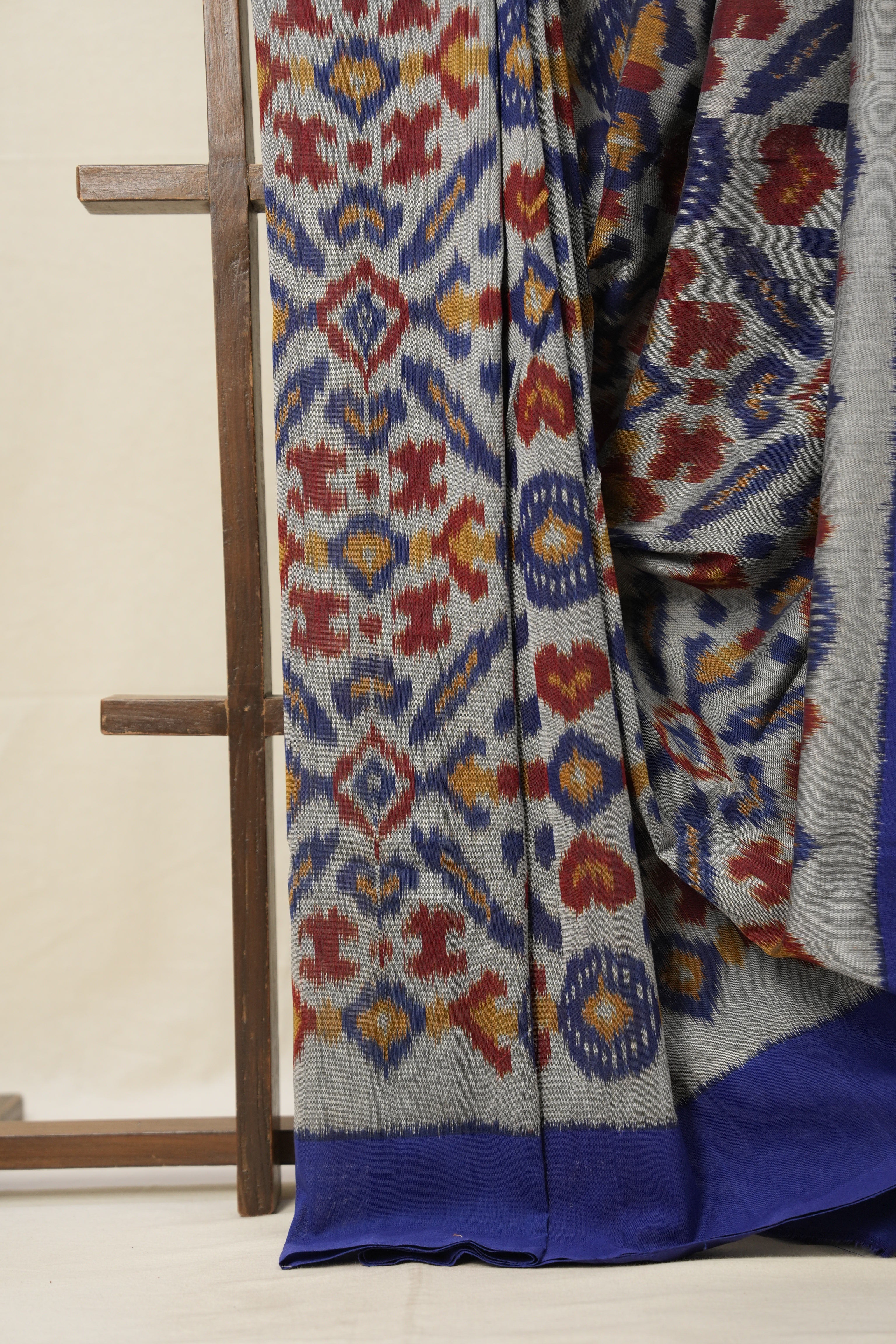 Navy Blue Pochampalli Cotton Ikat Saree - SRNBPCIS570