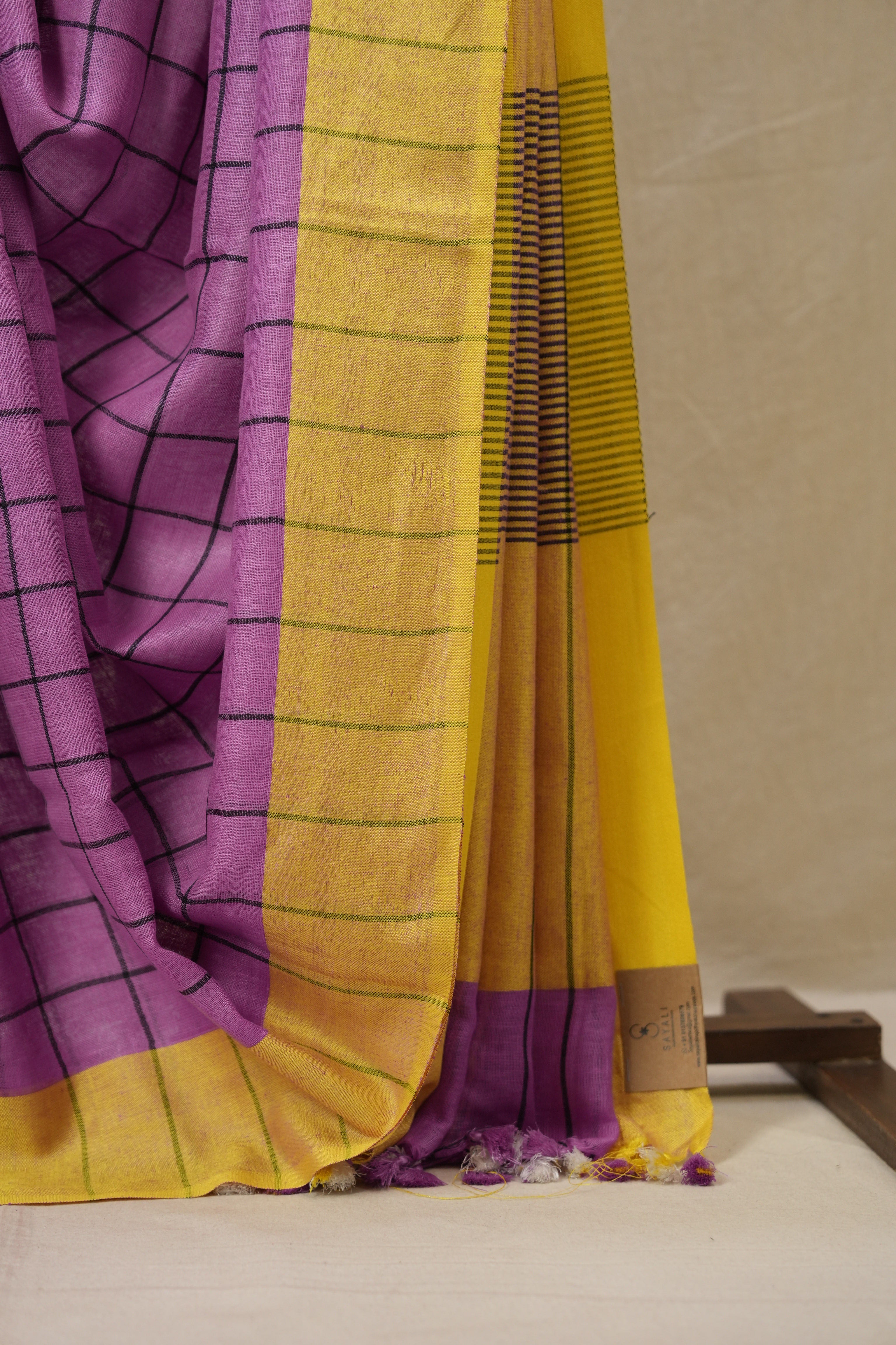 Orchid Purple Linen Saree With Tassels - SROPLS482