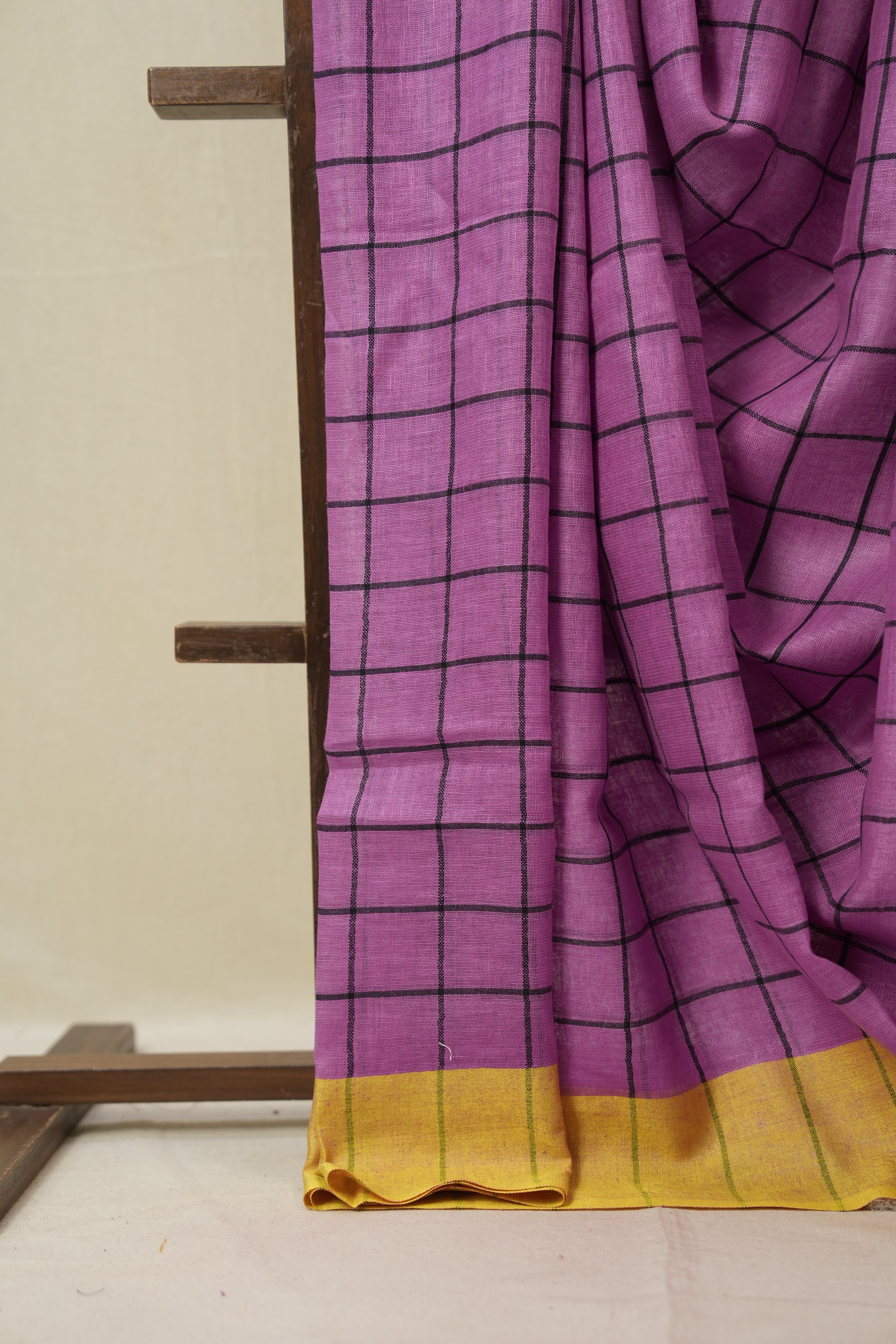 Orchid Purple Linen Saree With Tassels - SROPLS482