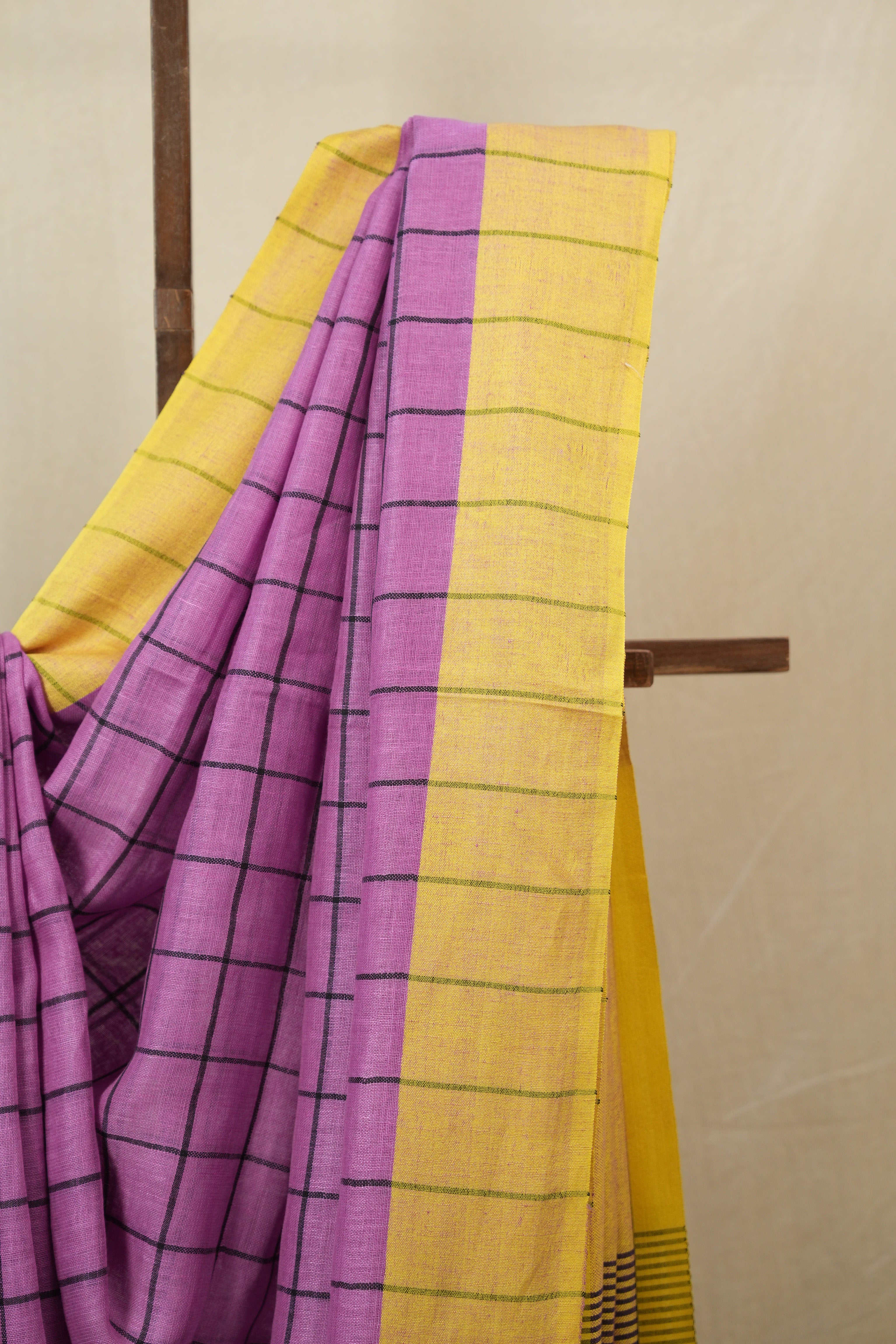 Orchid Purple Linen Saree With Tassels - SROPLS482