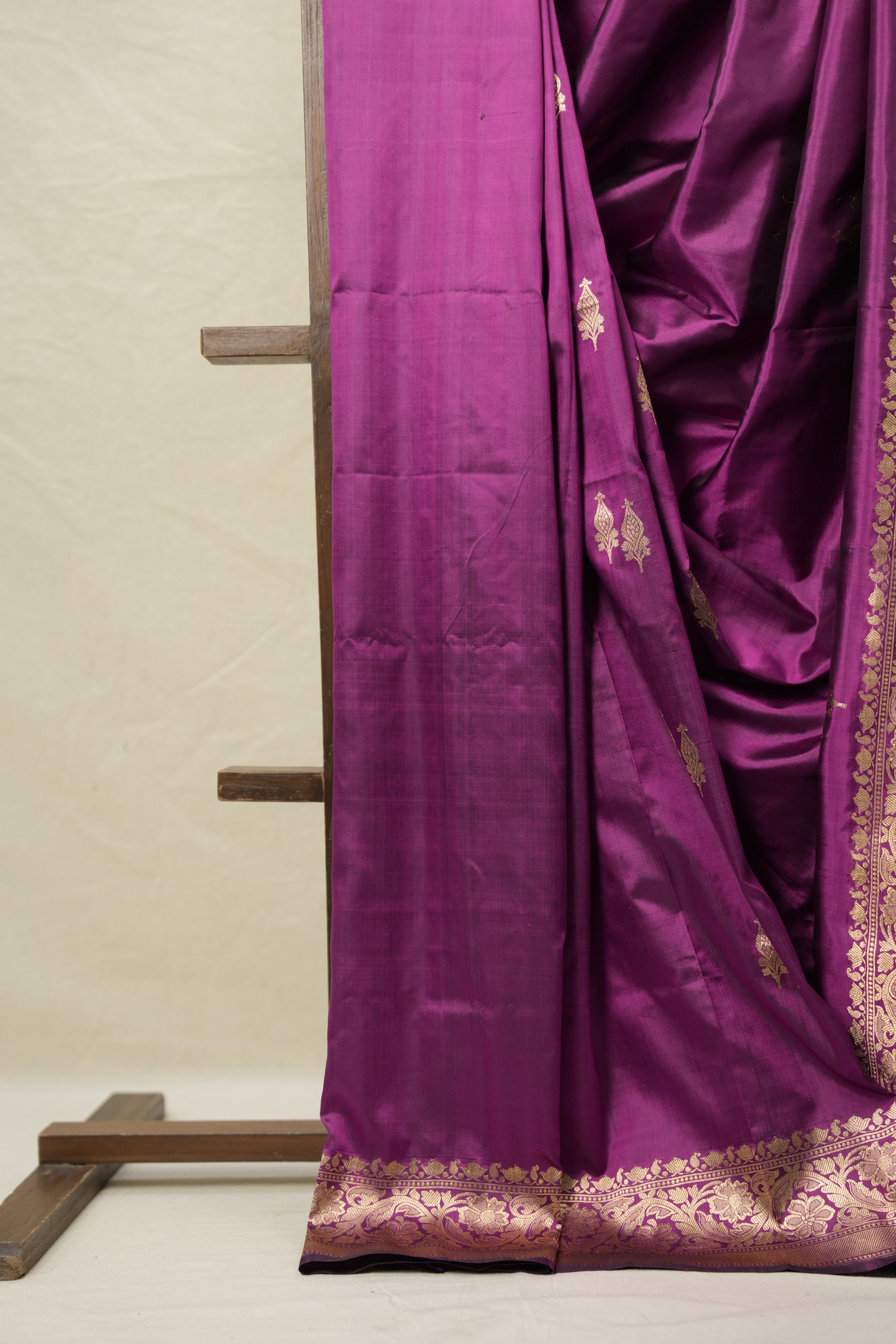 Magenta Banarasi Silk Saree - SRMBSS869