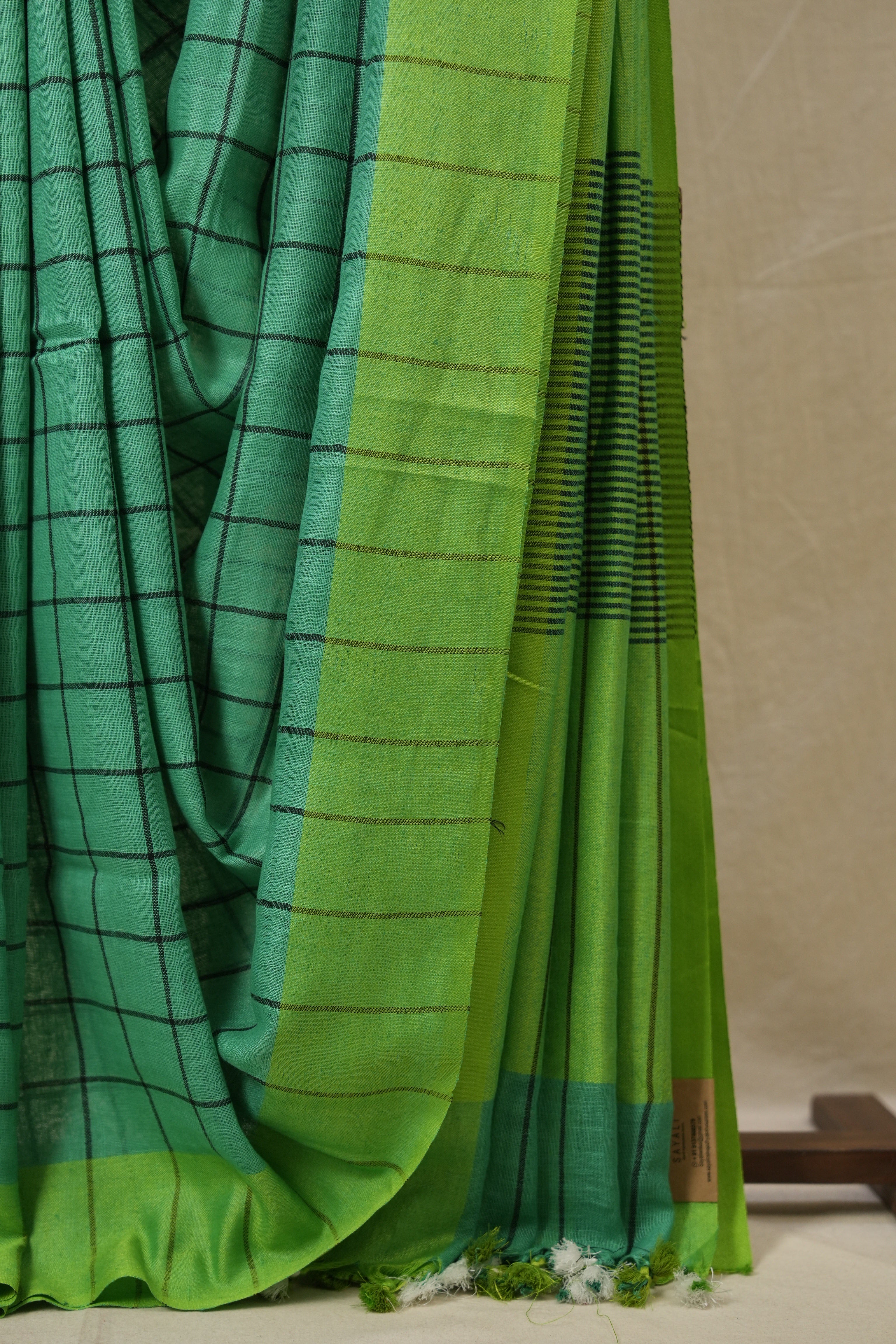 Green Linen Saree With Tassels - SRGLS479