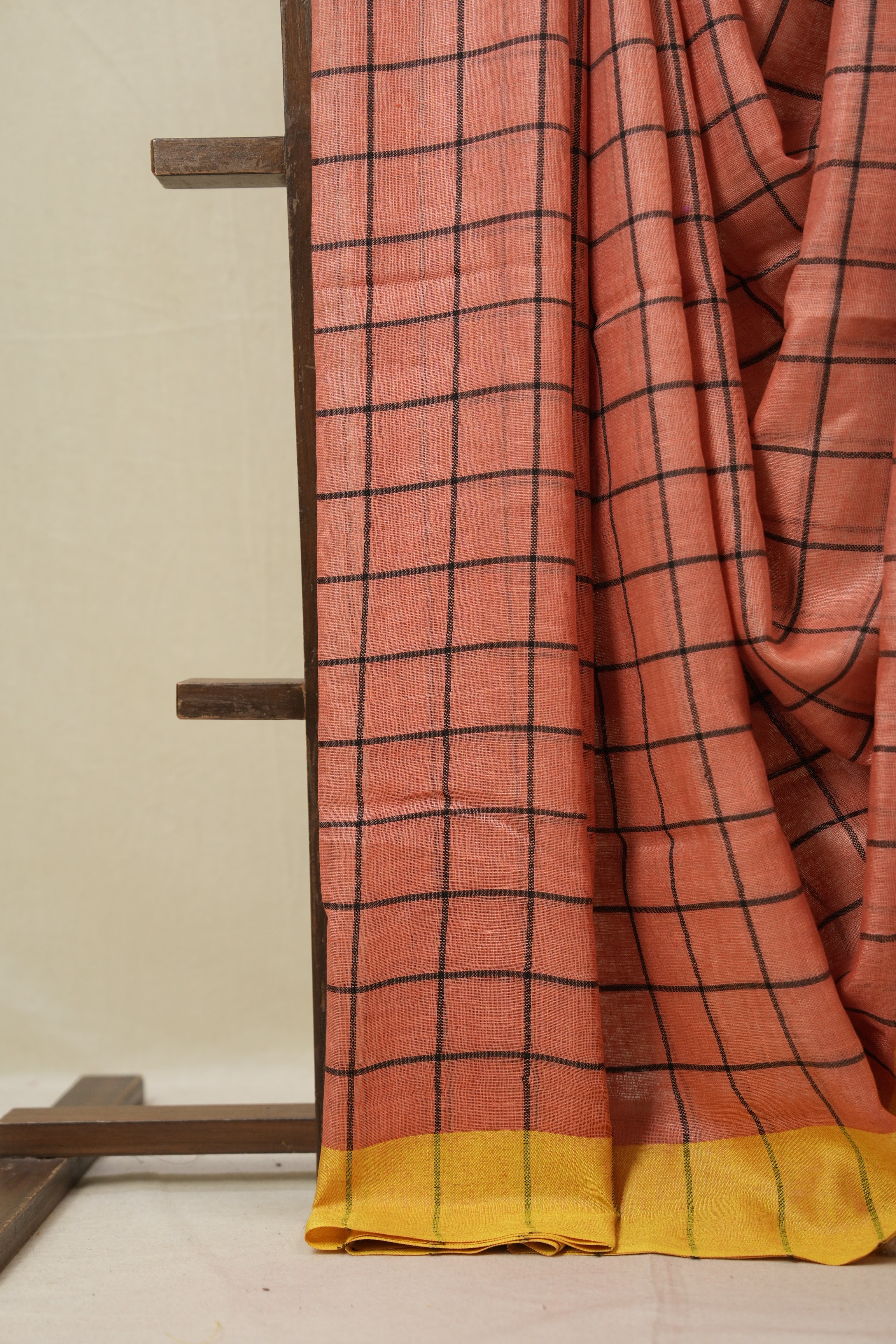 Peach Linen Saree With Tassels - SRPLS481