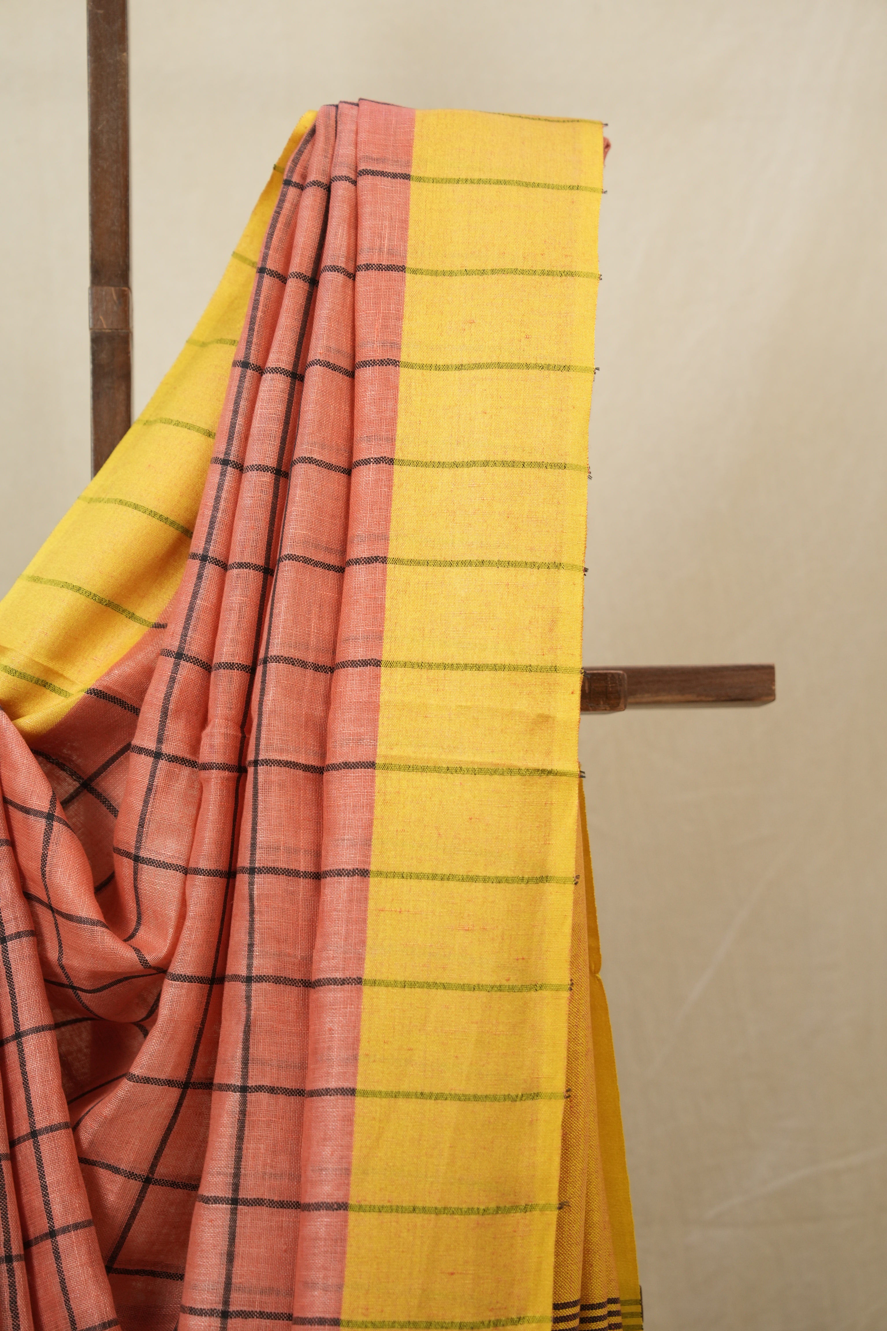 Peach Linen Saree With Tassels - SRPLS481