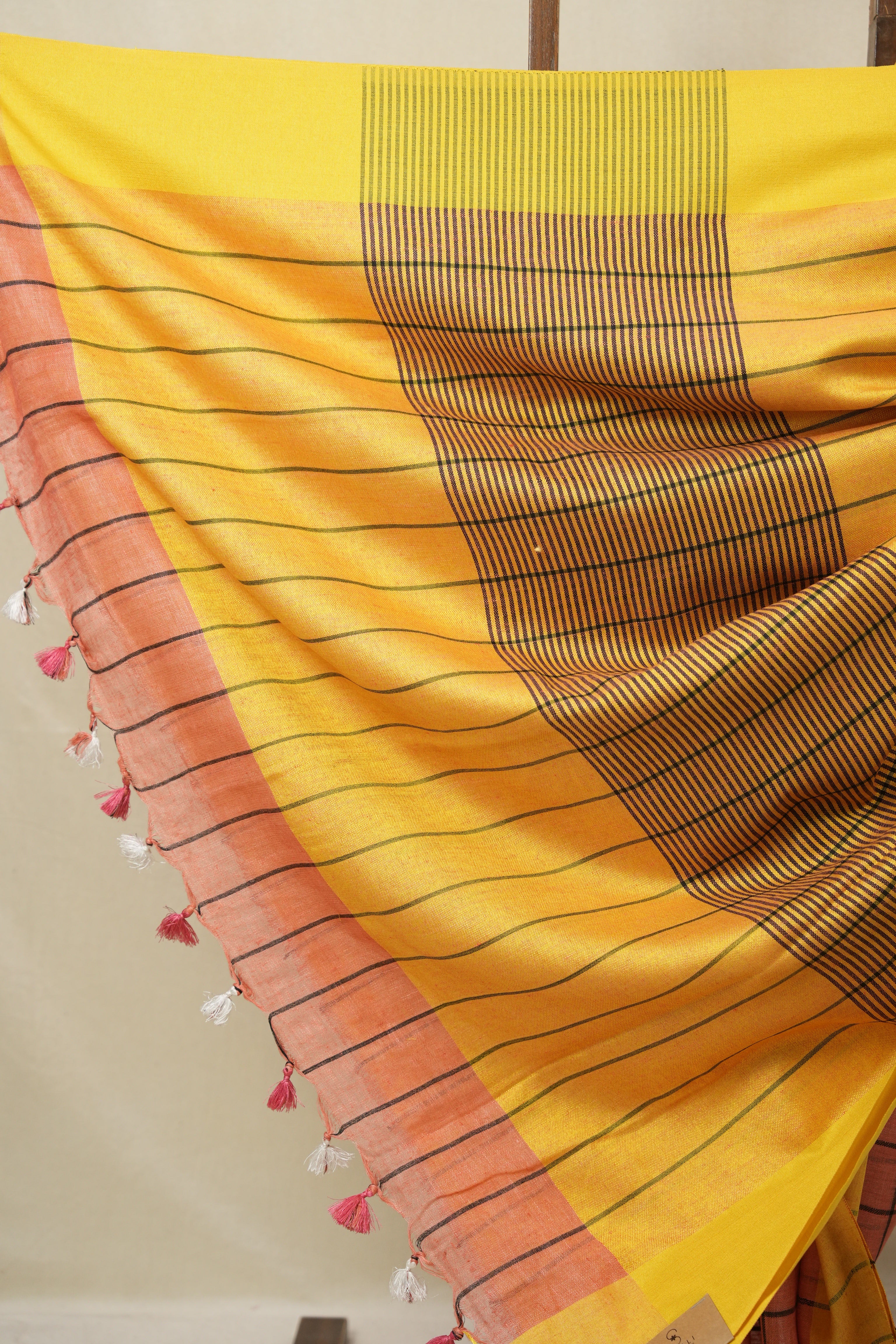 Peach Linen Saree With Tassels - SRPLS481