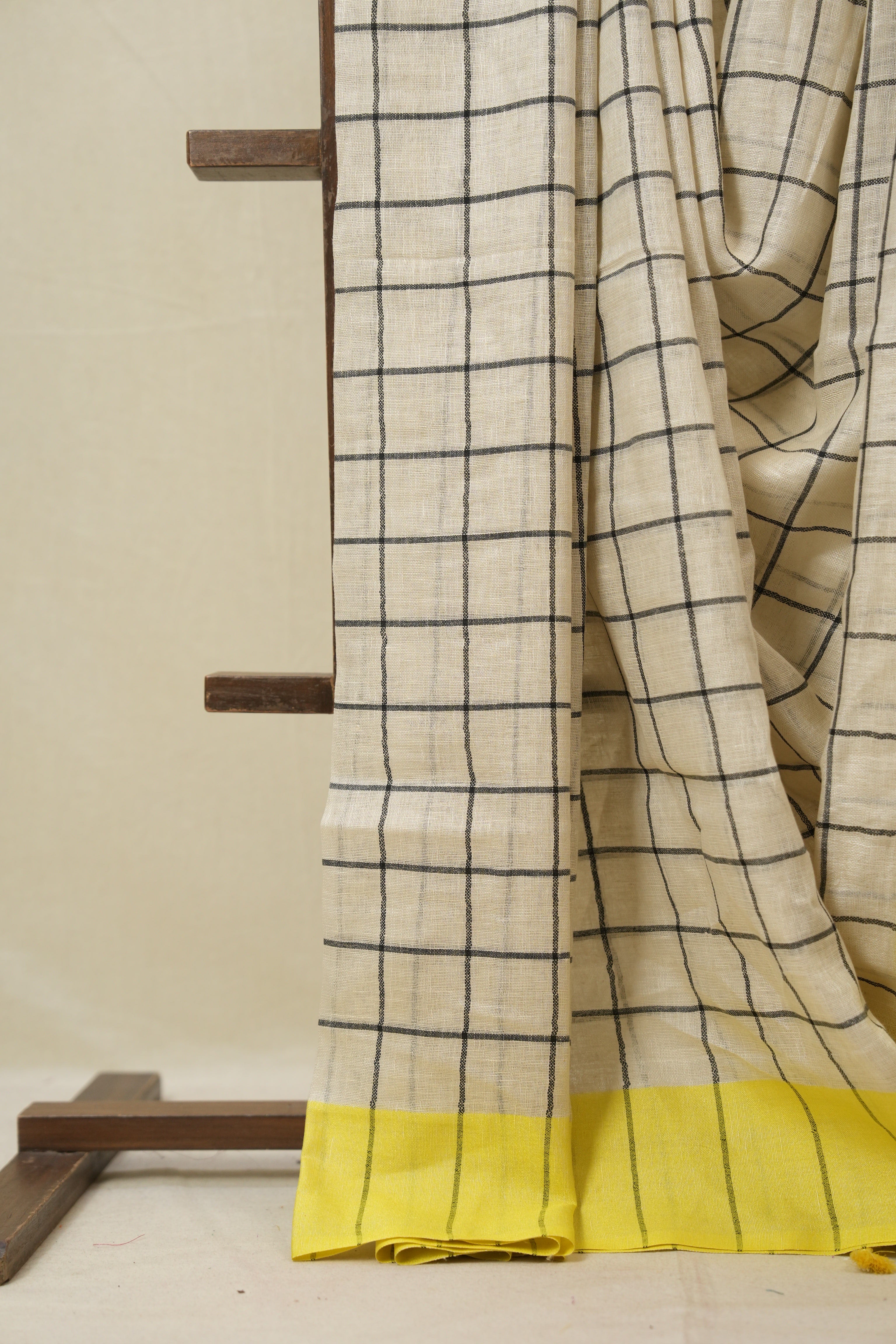 Cream Linen Saree With Tassels - SRCLS477