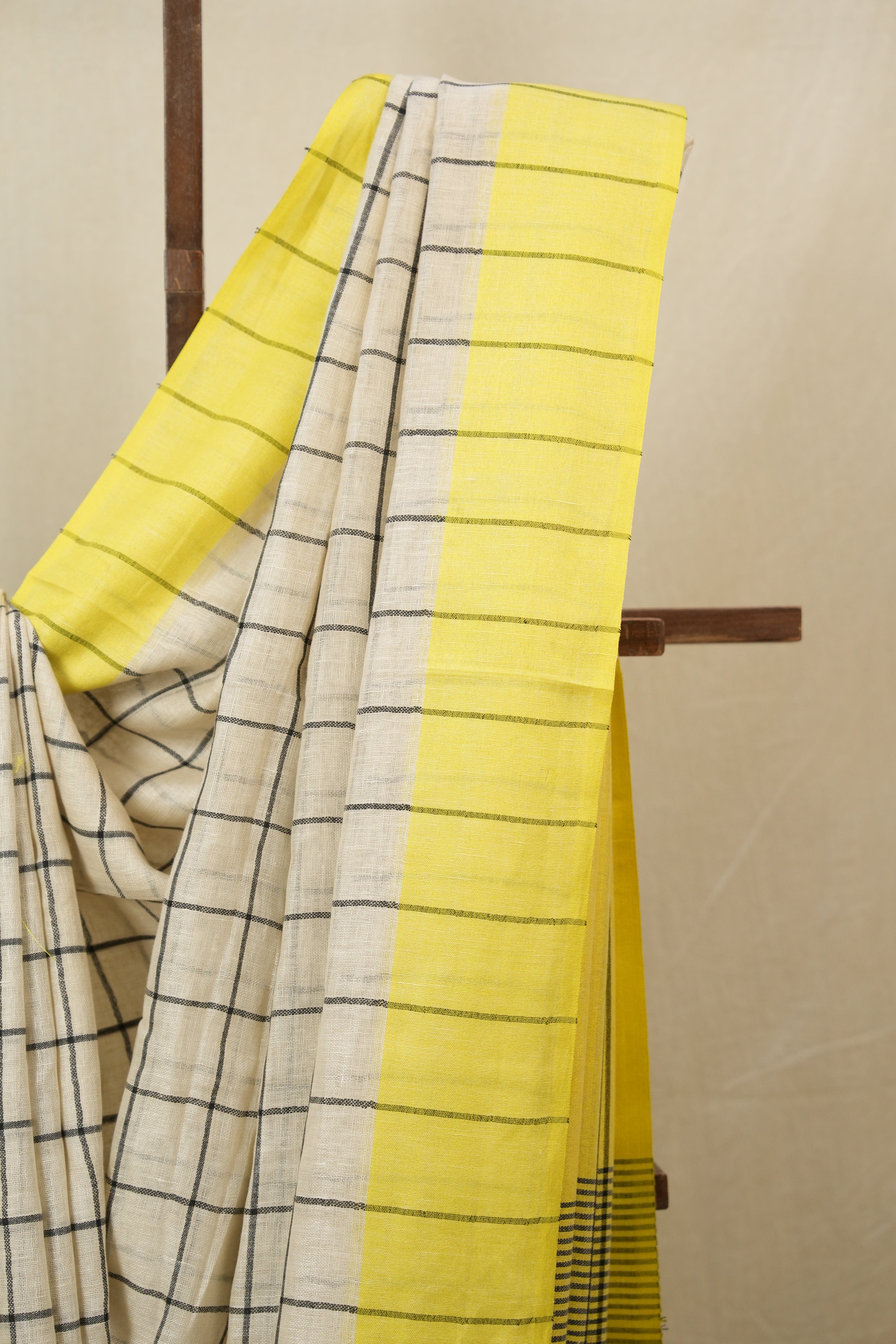 Cream Linen Saree With Tassels - SRCLS477