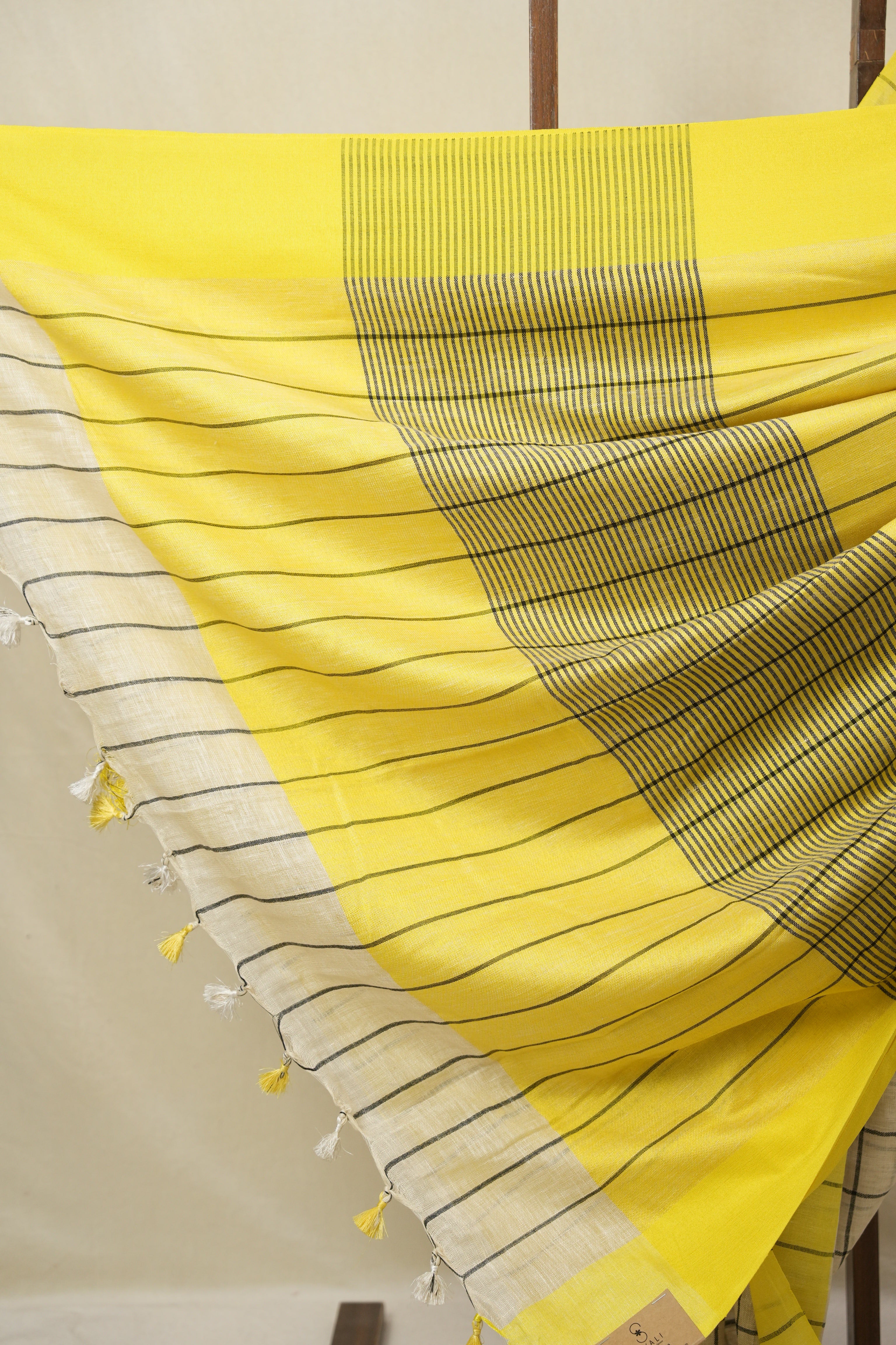 Cream Linen Saree With Tassels - SRCLS477