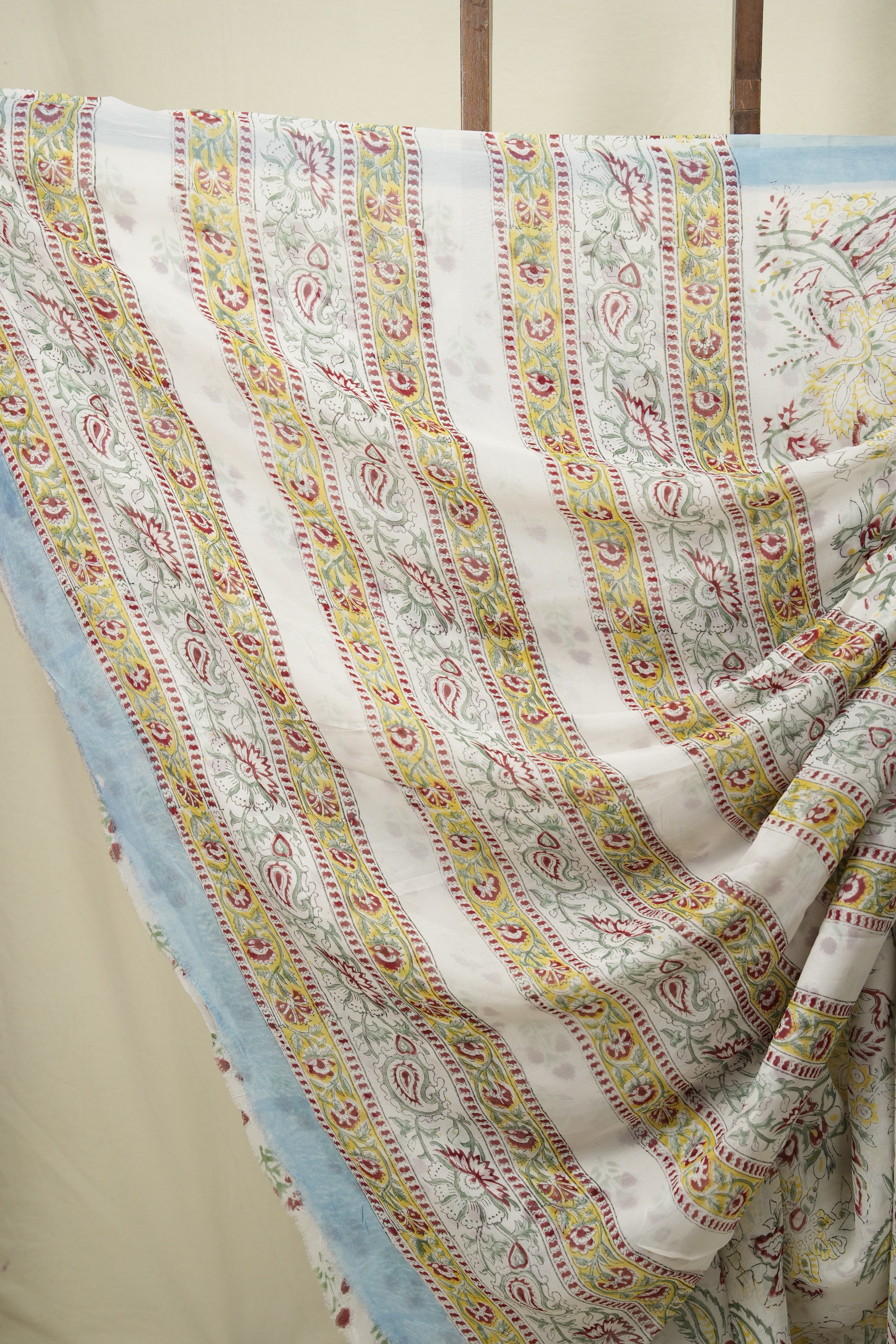 White HBP Chiffon Saree - SRWHCS49