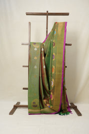 Green Gadwal Silk Saree - SRGGSS326
