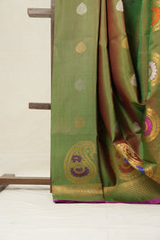 Green Gadwal Silk Saree - SRGGSS326