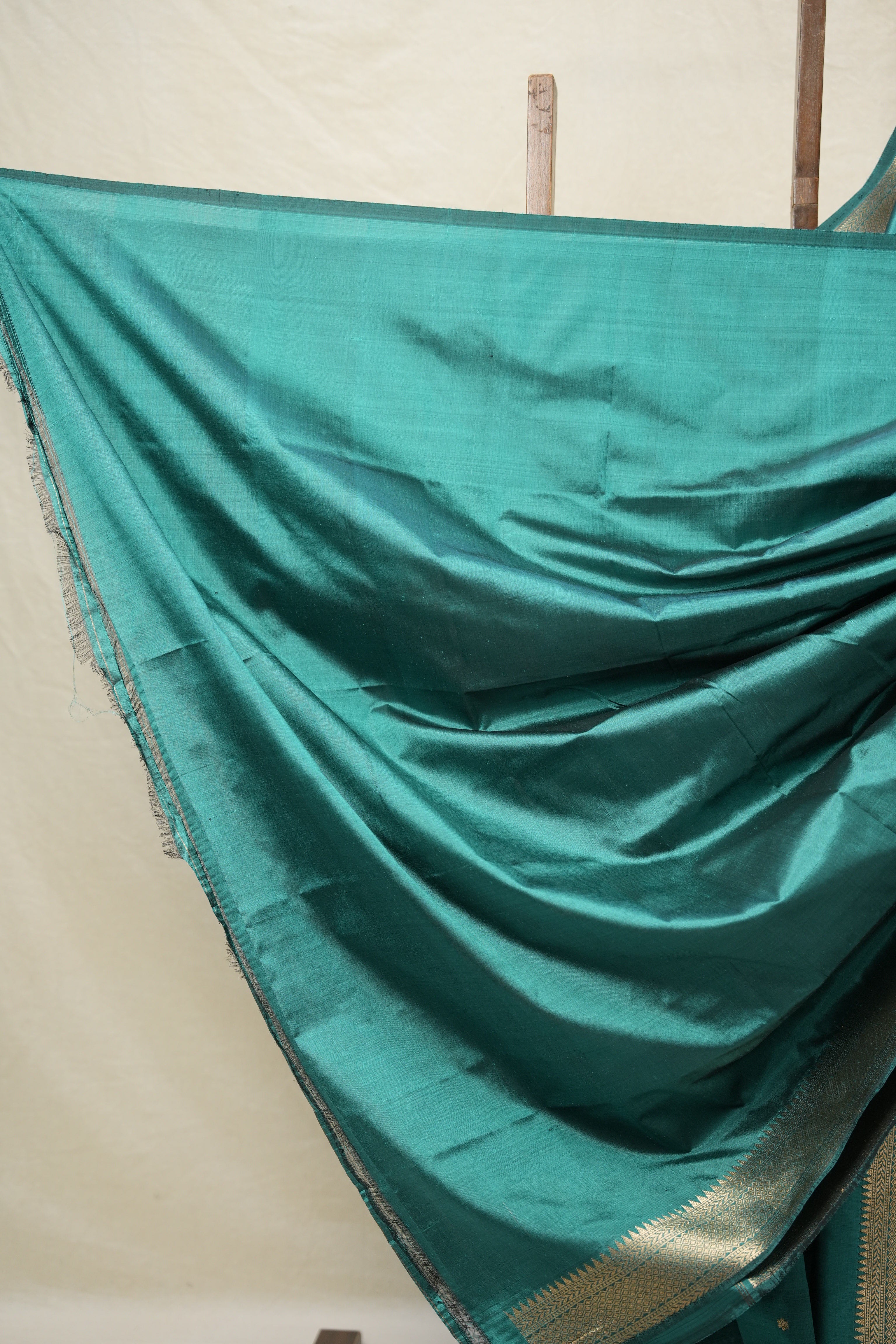 Rama Green Banarasi Silk Saree - SRRGBSS863