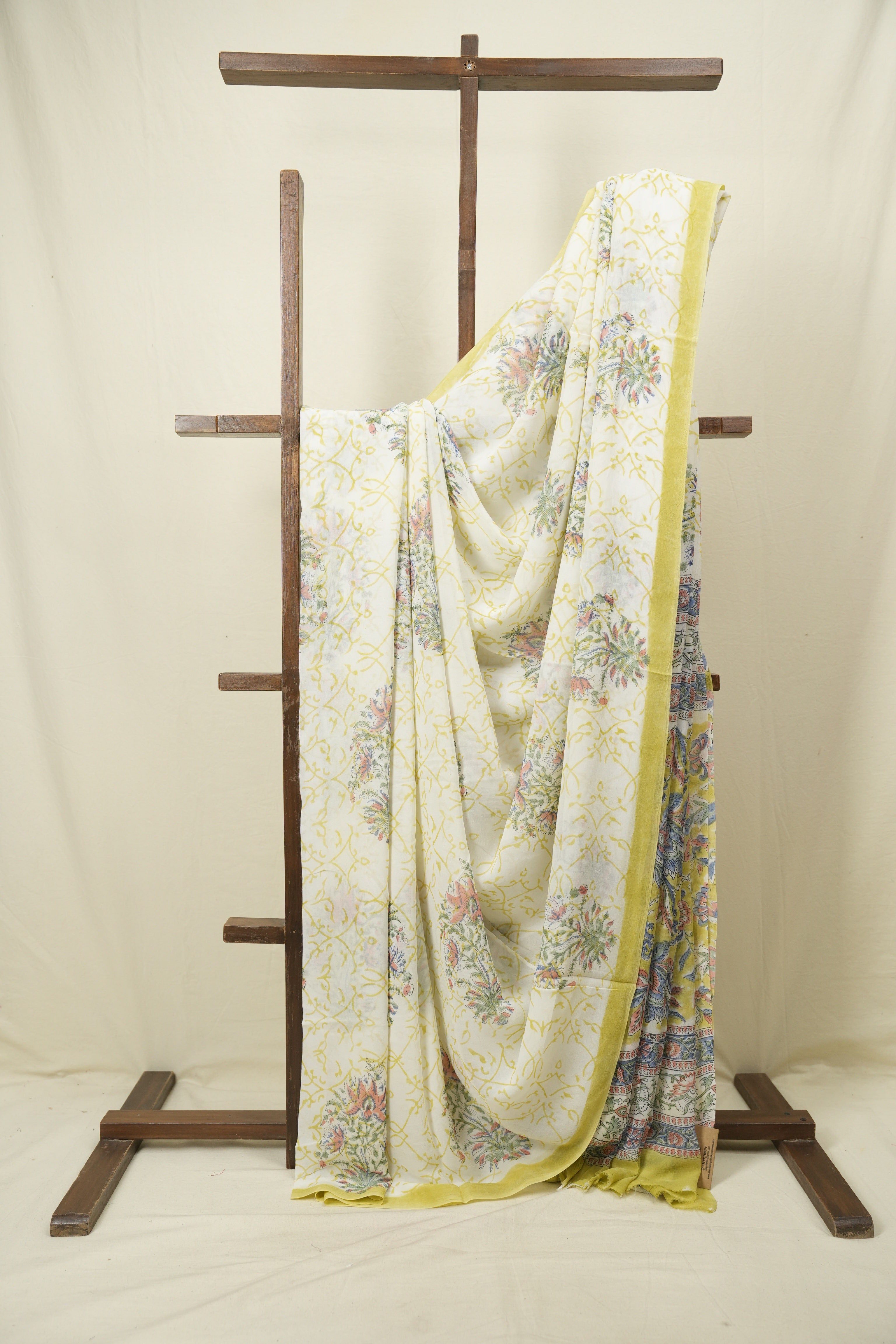 White HBP Chiffon Saree - SRWHCS50