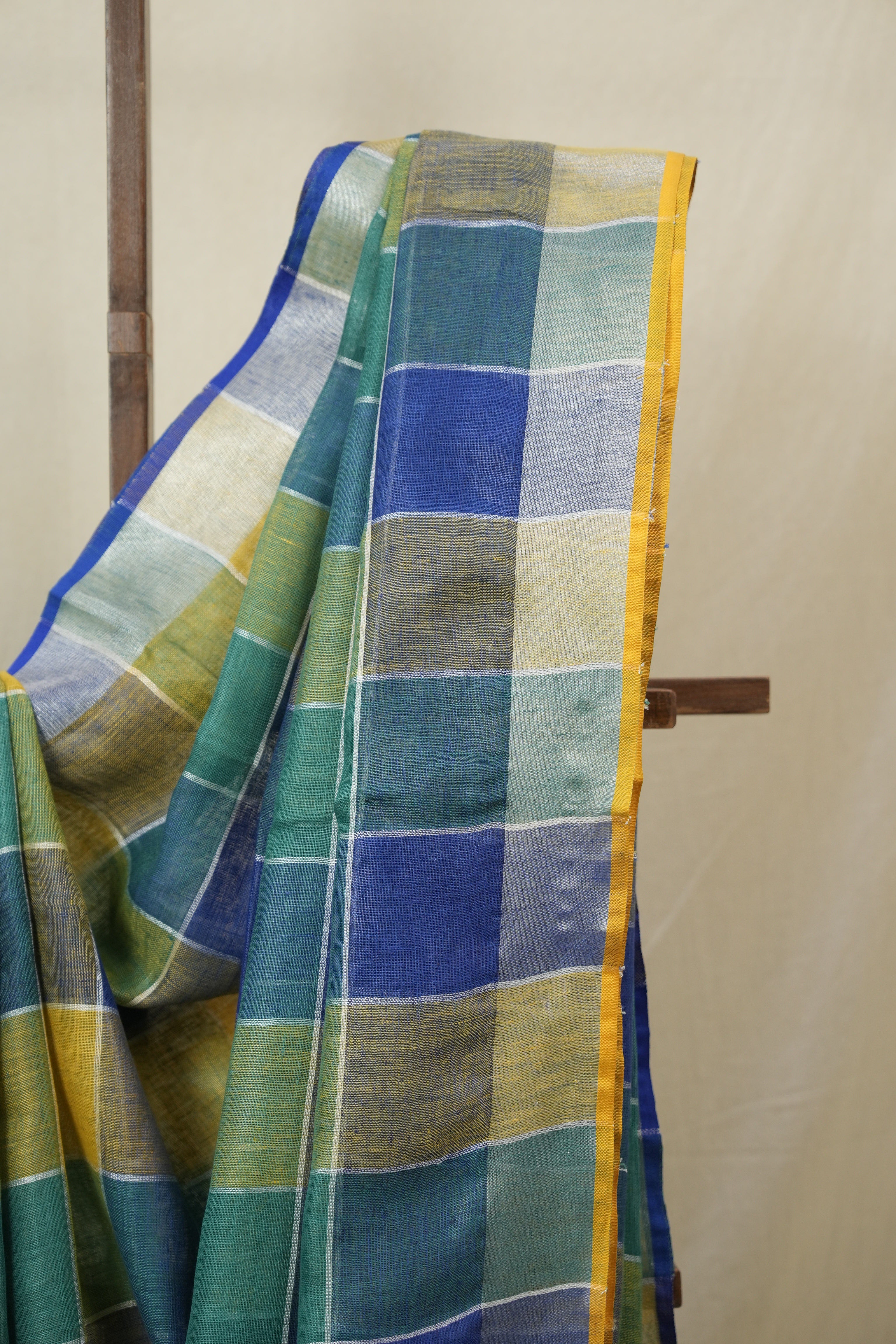 Multicolor Linen Saree With Tassels - SRMLS503